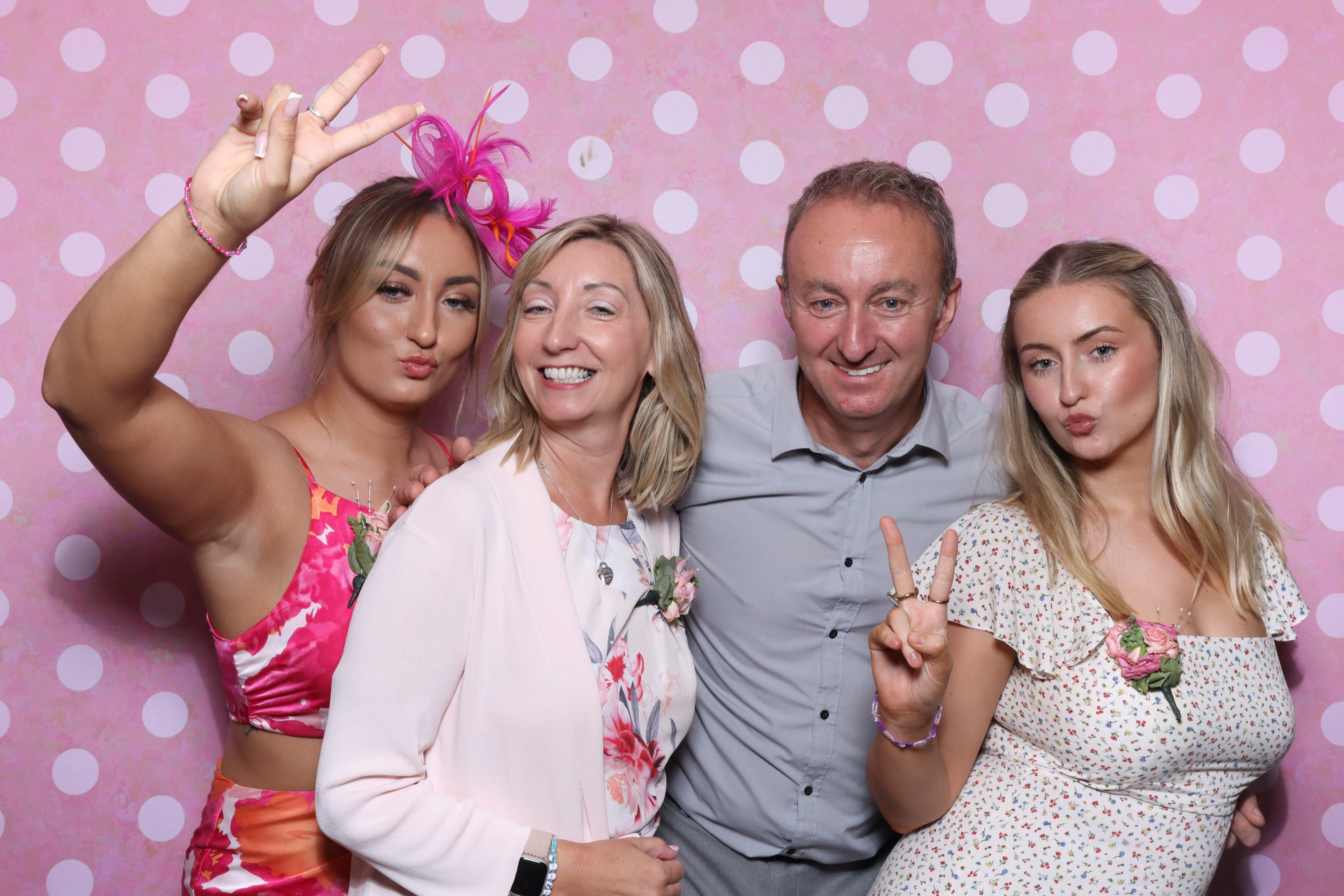 Mr & Mrs Cooper  | View more photos from the event at gallery.magicimages.uk/u/MagicImages/Mr-Mrs-Cooper