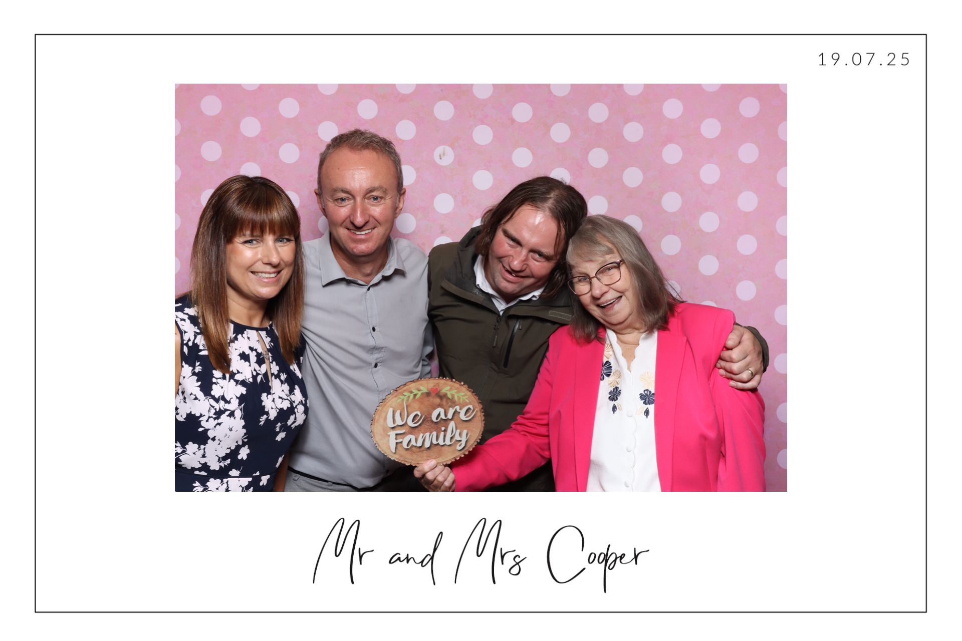 Mr & Mrs Cooper  | View more photos from the event at gallery.magicimages.uk/u/MagicImages/Mr-Mrs-Cooper