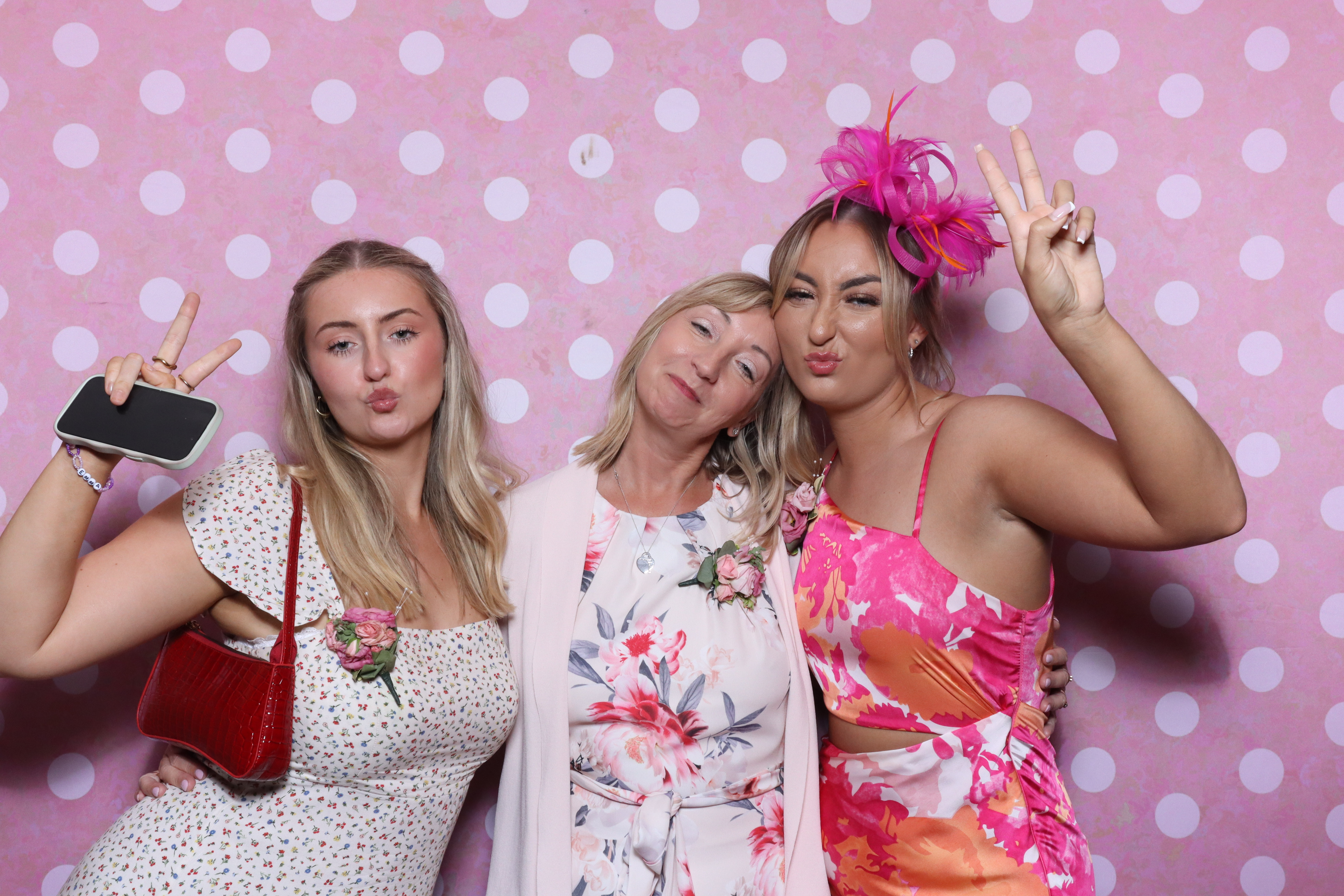 Mr & Mrs Cooper  | View more photos from the event at gallery.magicimages.uk/u/MagicImages/Mr-Mrs-Cooper