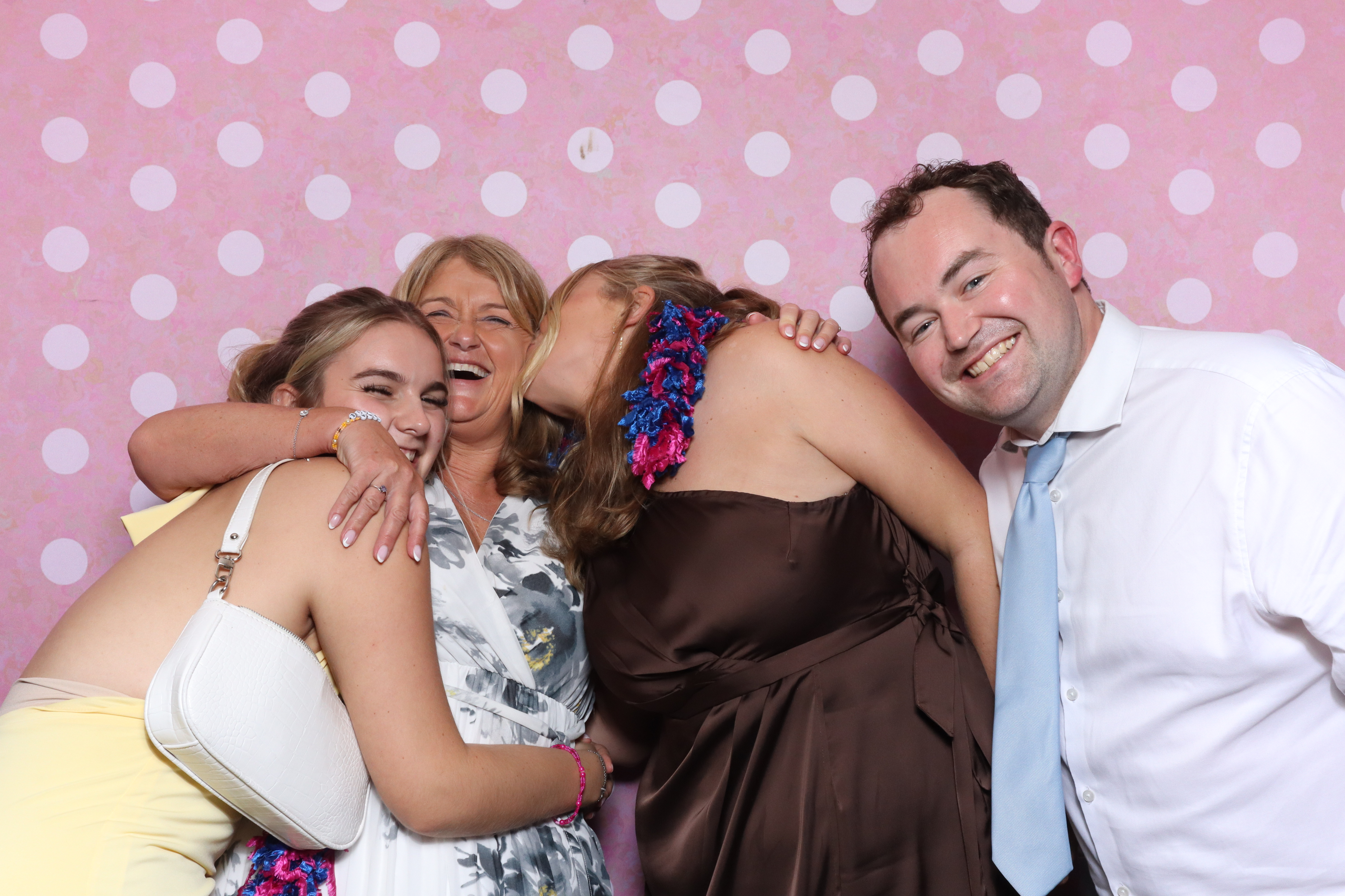 Mr & Mrs Cooper  | View more photos from the event at gallery.magicimages.uk/u/MagicImages/Mr-Mrs-Cooper