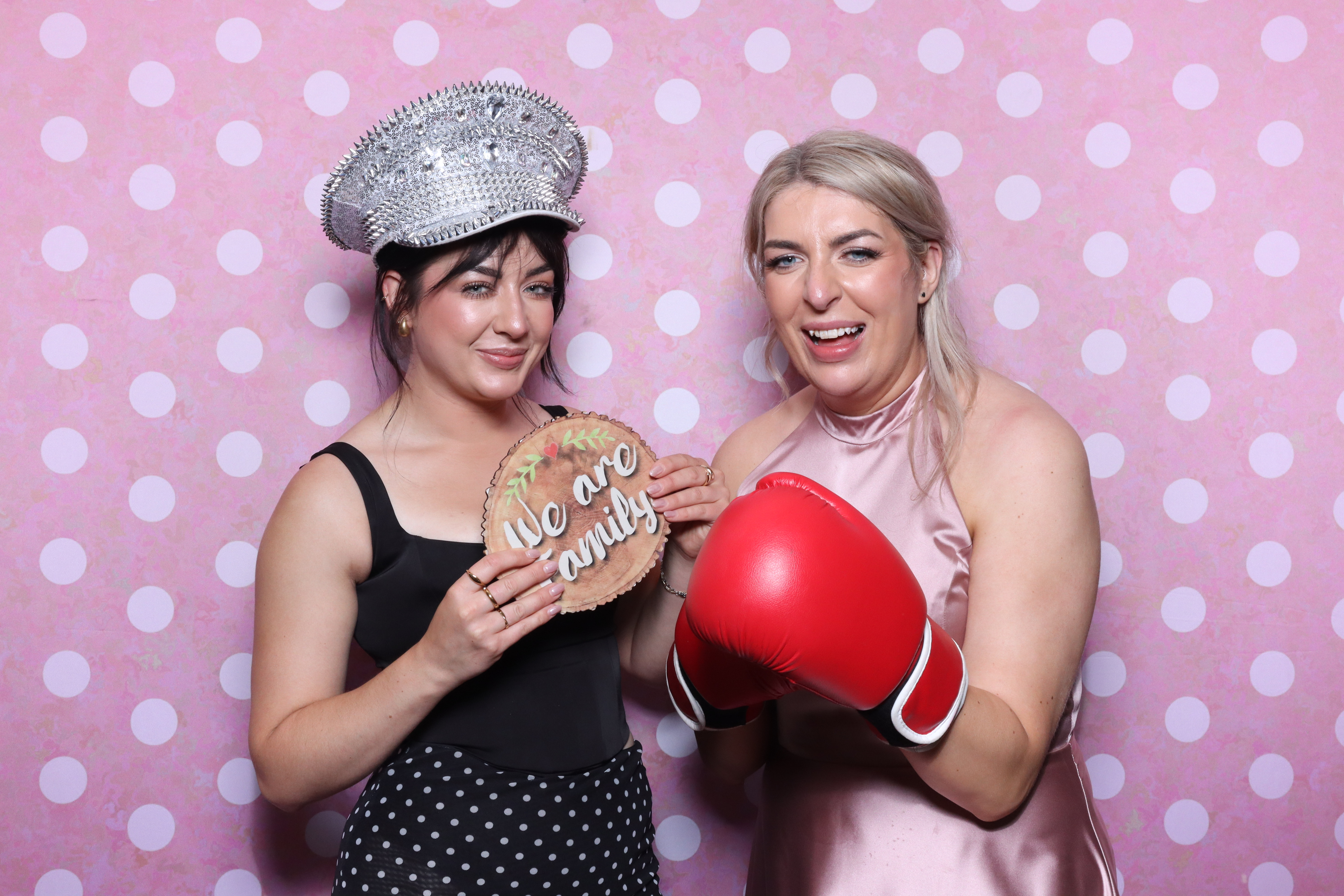 Mr & Mrs Cooper  | View more photos from the event at gallery.magicimages.uk/u/MagicImages/Mr-Mrs-Cooper