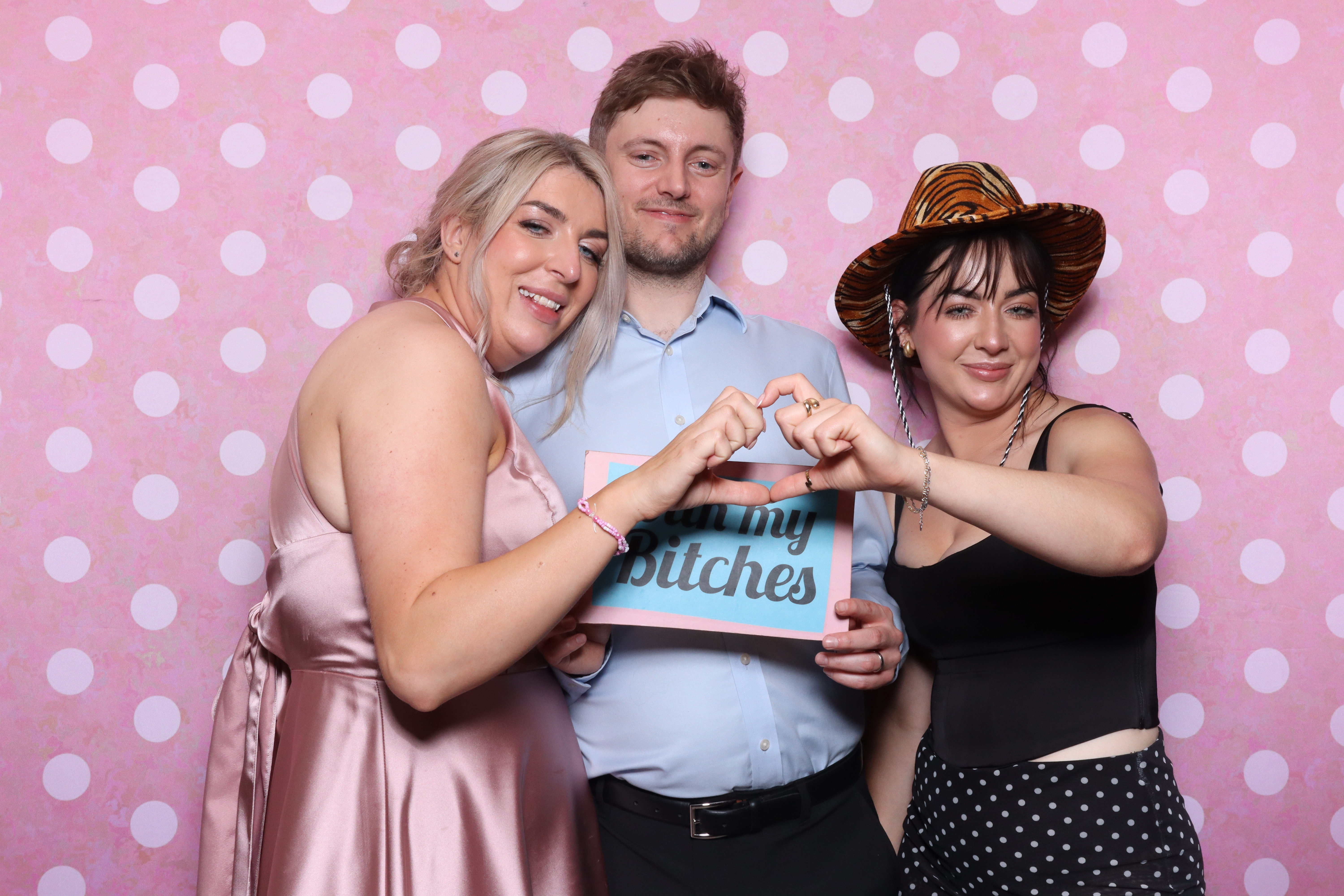 Mr & Mrs Cooper  | View more photos from the event at gallery.magicimages.uk/u/MagicImages/Mr-Mrs-Cooper