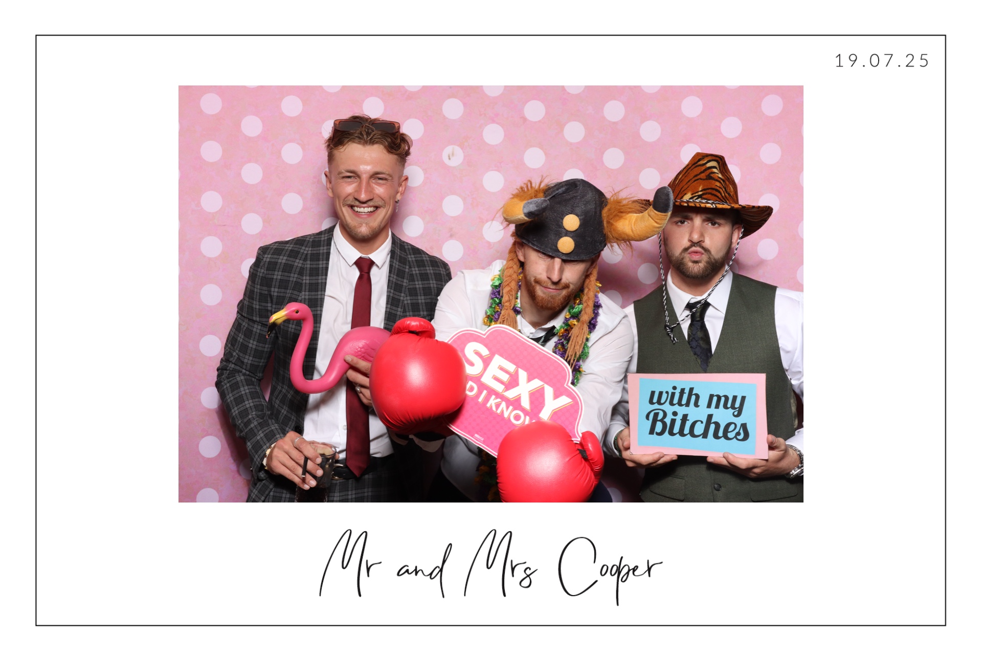 Mr & Mrs Cooper  | View more photos from the event at gallery.magicimages.uk/u/MagicImages/Mr-Mrs-Cooper