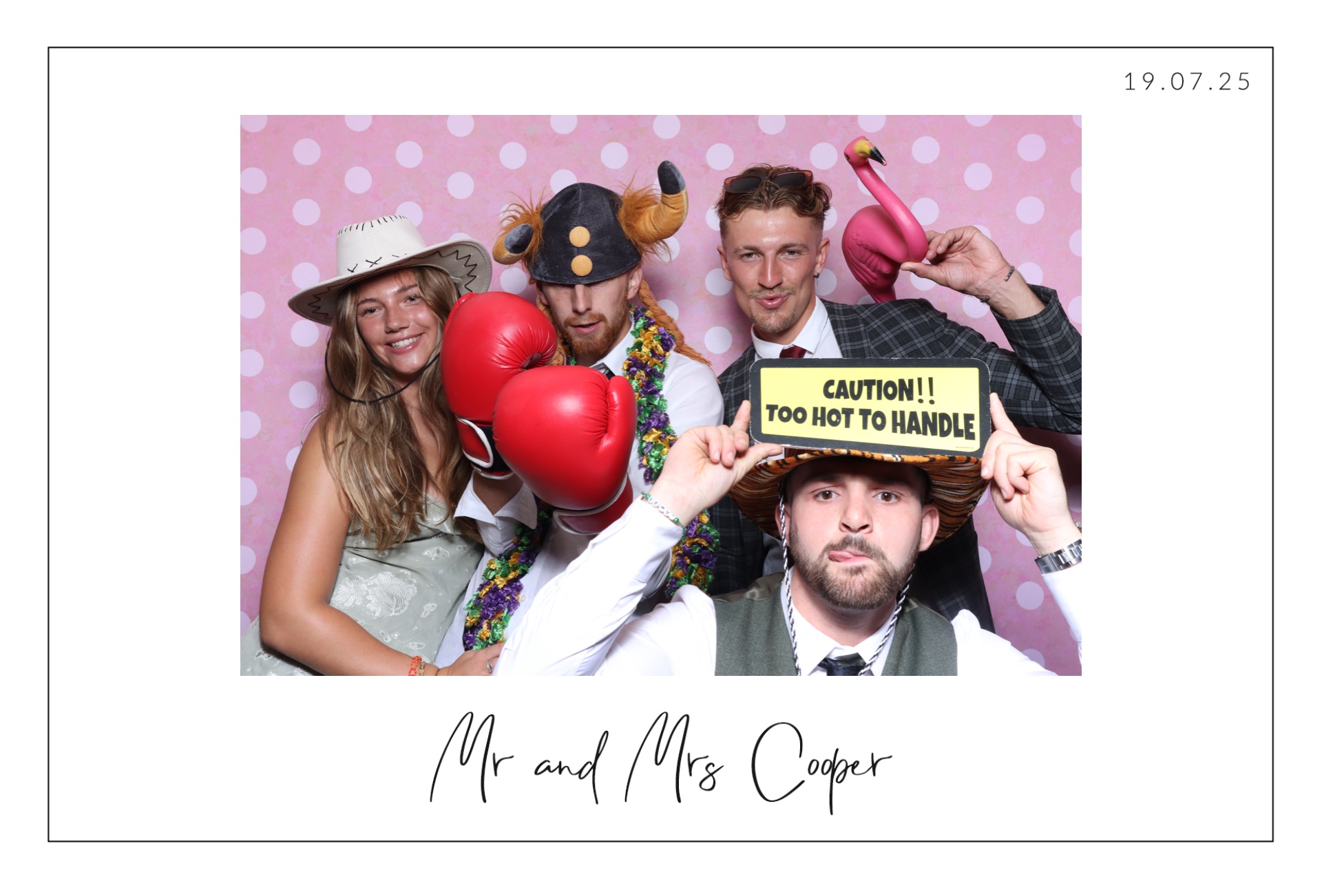 Mr & Mrs Cooper  | View more photos from the event at gallery.magicimages.uk/u/MagicImages/Mr-Mrs-Cooper