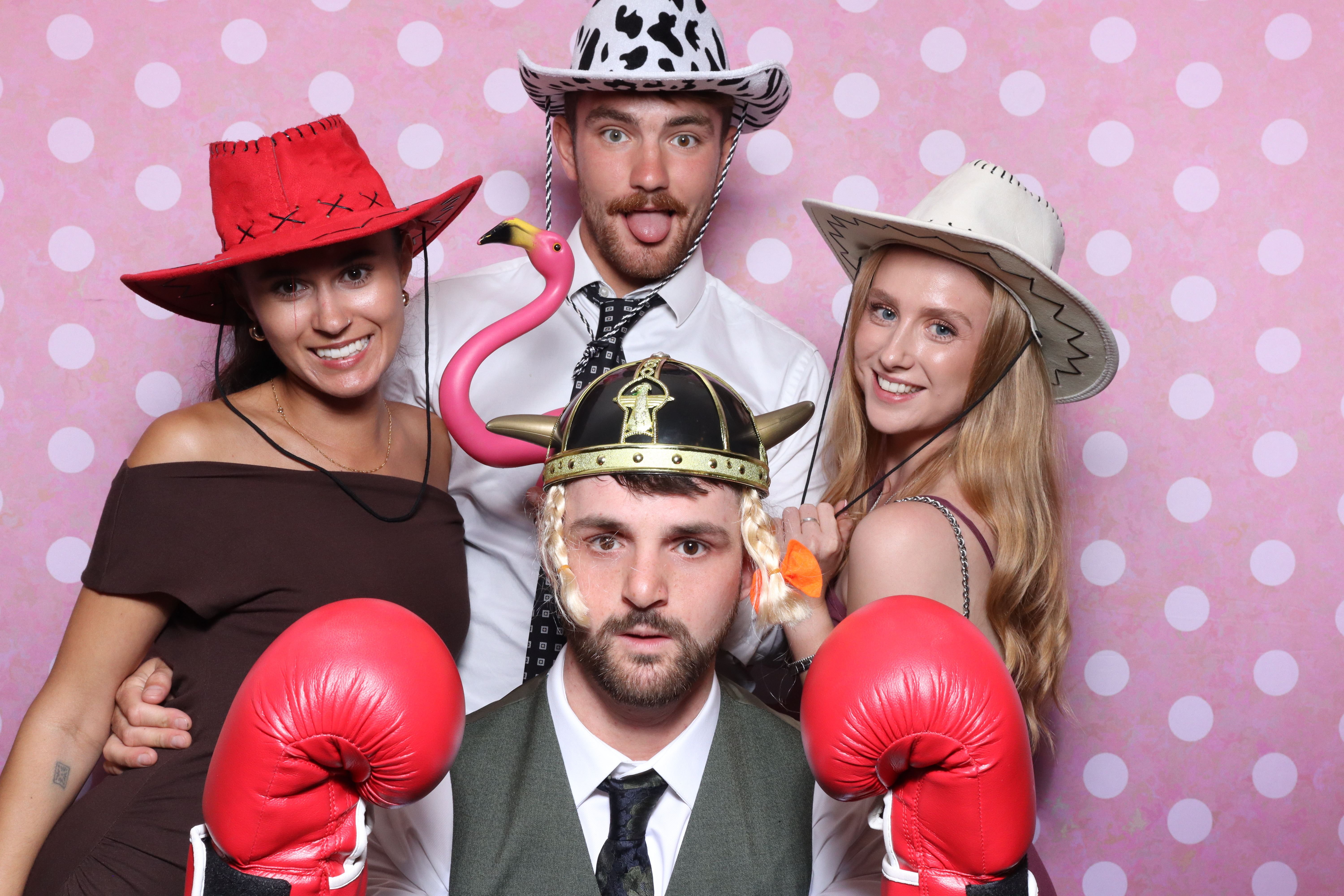 Mr & Mrs Cooper  | View more photos from the event at gallery.magicimages.uk/u/MagicImages/Mr-Mrs-Cooper