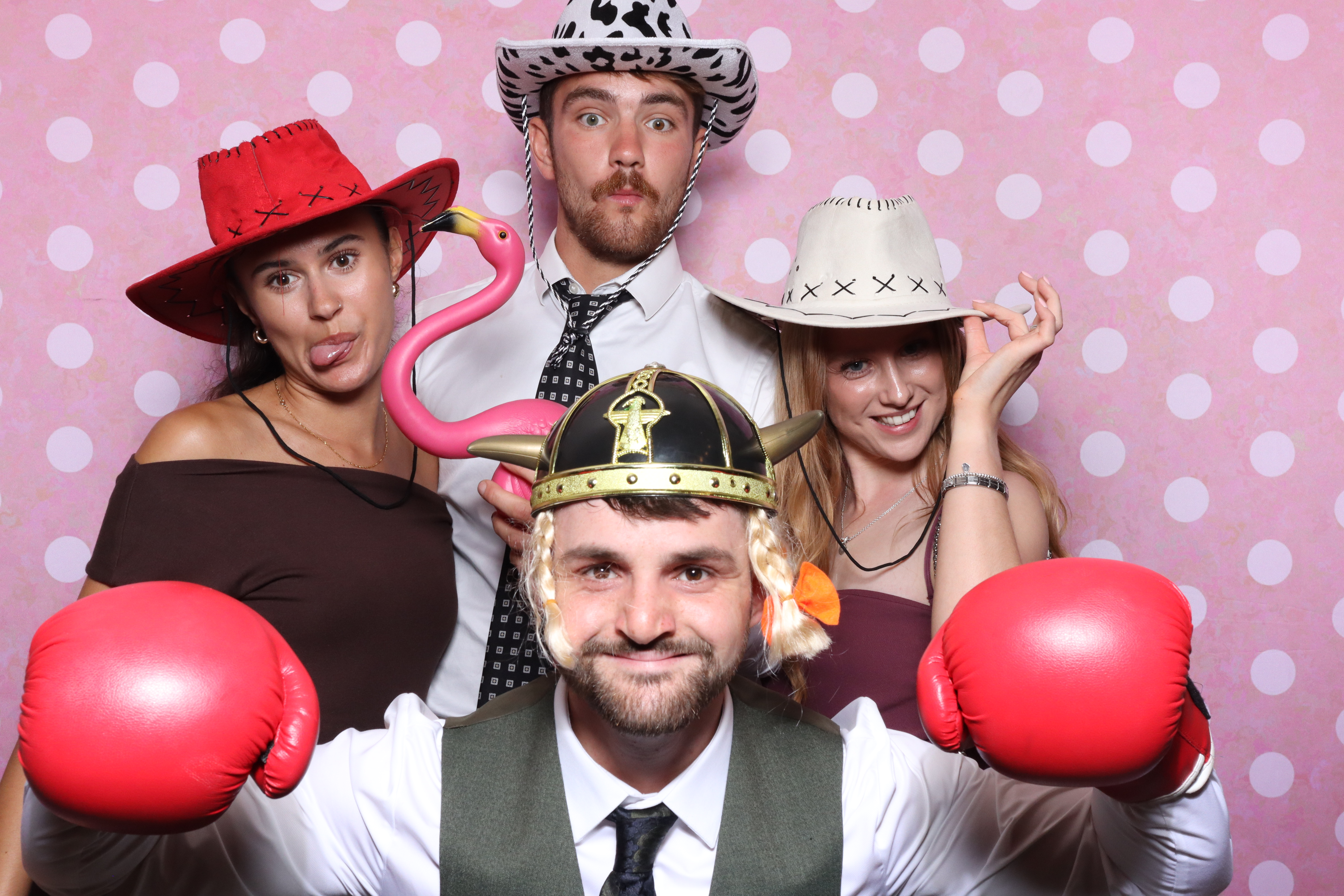 Mr & Mrs Cooper  | View more photos from the event at gallery.magicimages.uk/u/MagicImages/Mr-Mrs-Cooper