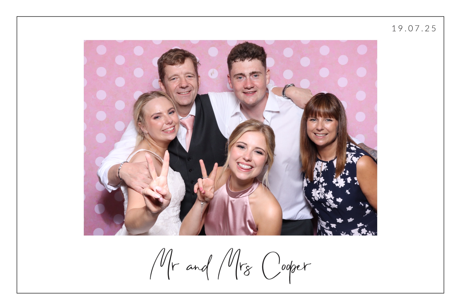 Mr & Mrs Cooper  | View more photos from the event at gallery.magicimages.uk/u/MagicImages/Mr-Mrs-Cooper