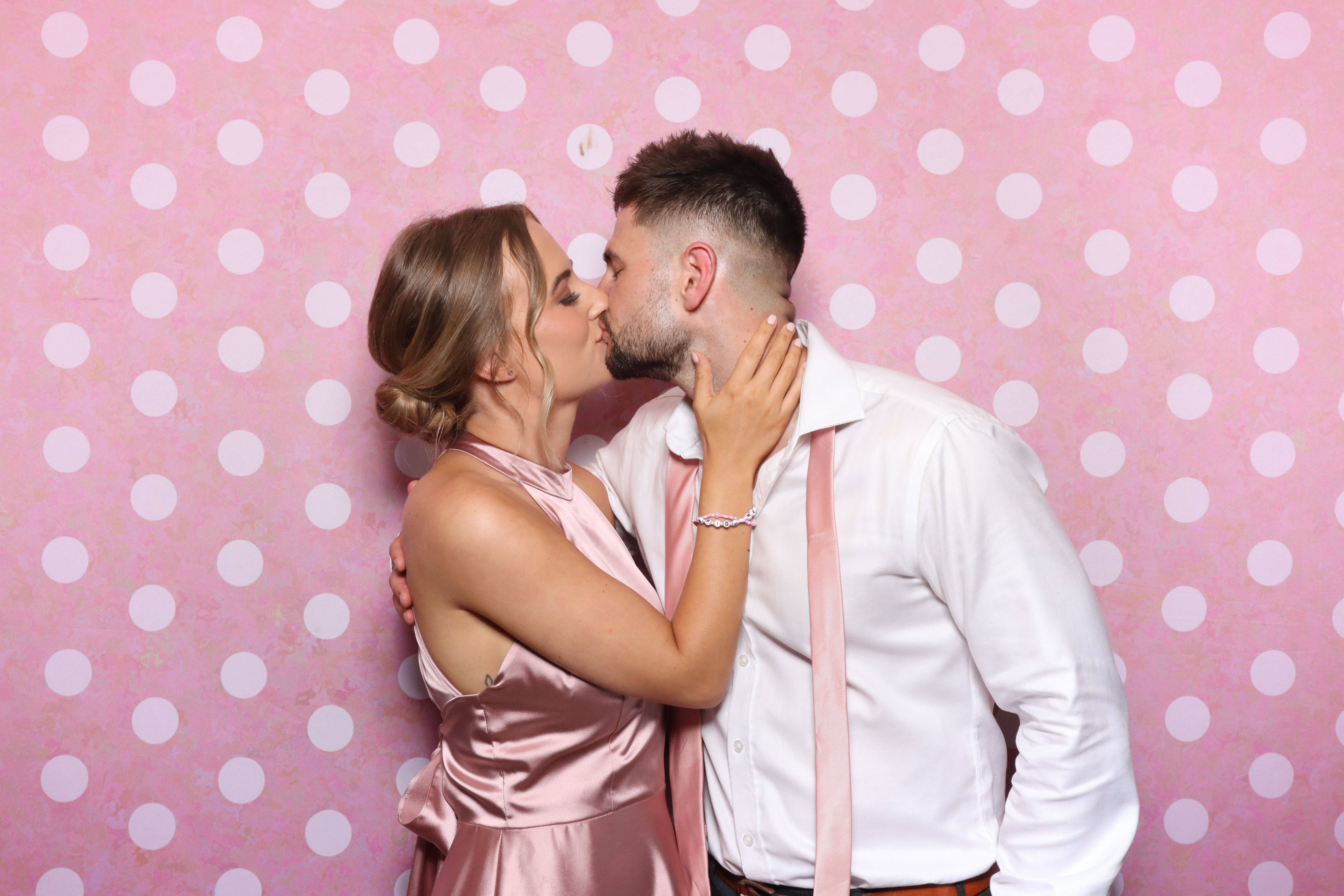 Mr & Mrs Cooper  | View more photos from the event at gallery.magicimages.uk/u/MagicImages/Mr-Mrs-Cooper