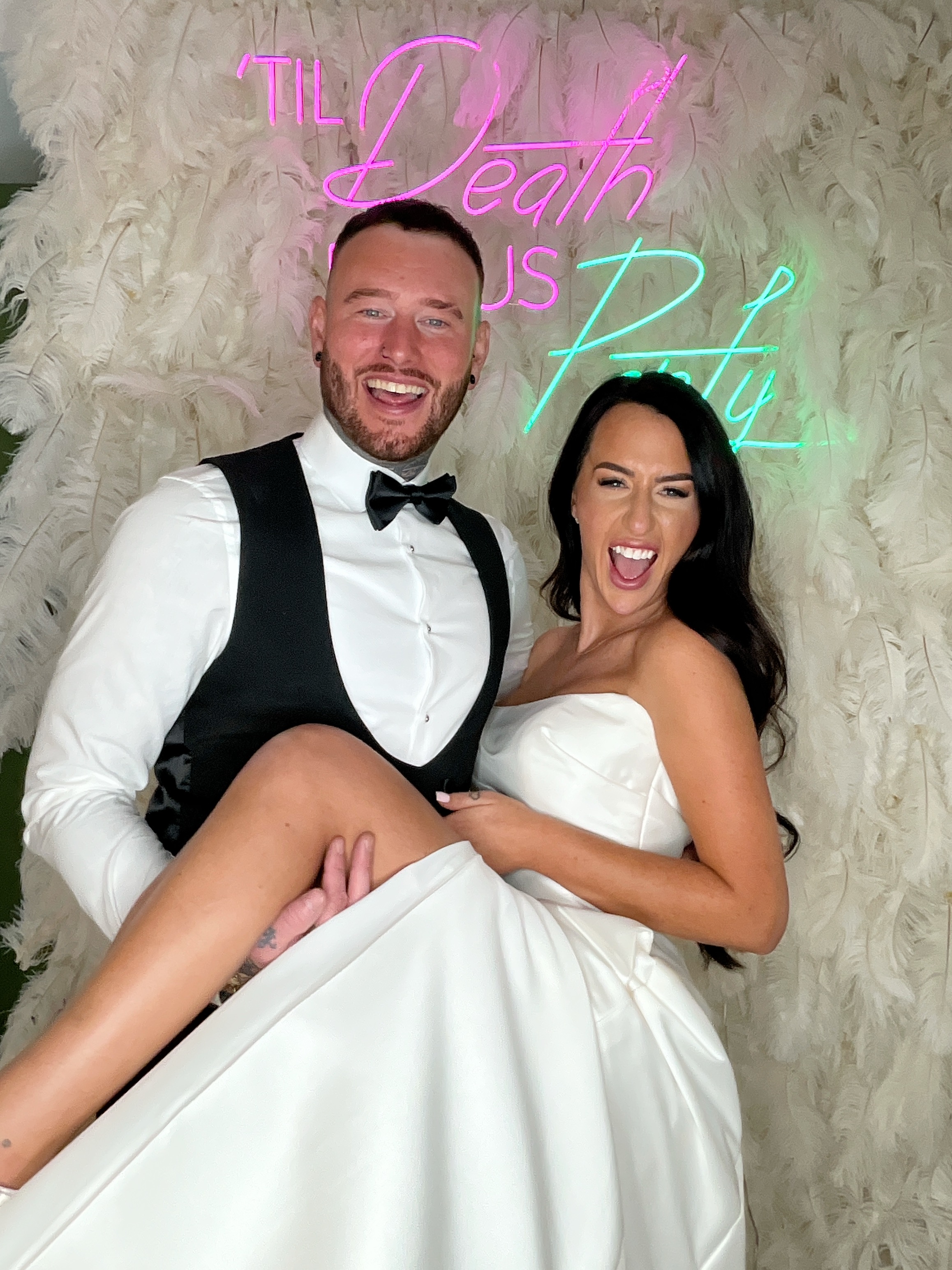 Mr & Mrs Davison  | View more photos from the event at gallery.magicimages.uk/u/MagicImages/Mr-Mrs-Davison-0