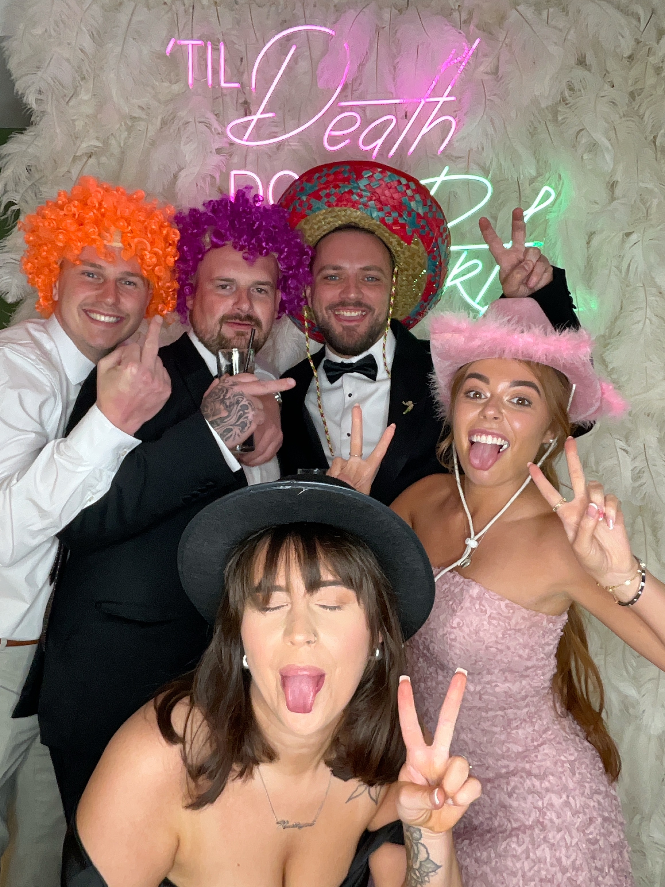 Mr & Mrs Davison  | View more photos from the event at gallery.magicimages.uk/u/MagicImages/Mr-Mrs-Davison-0