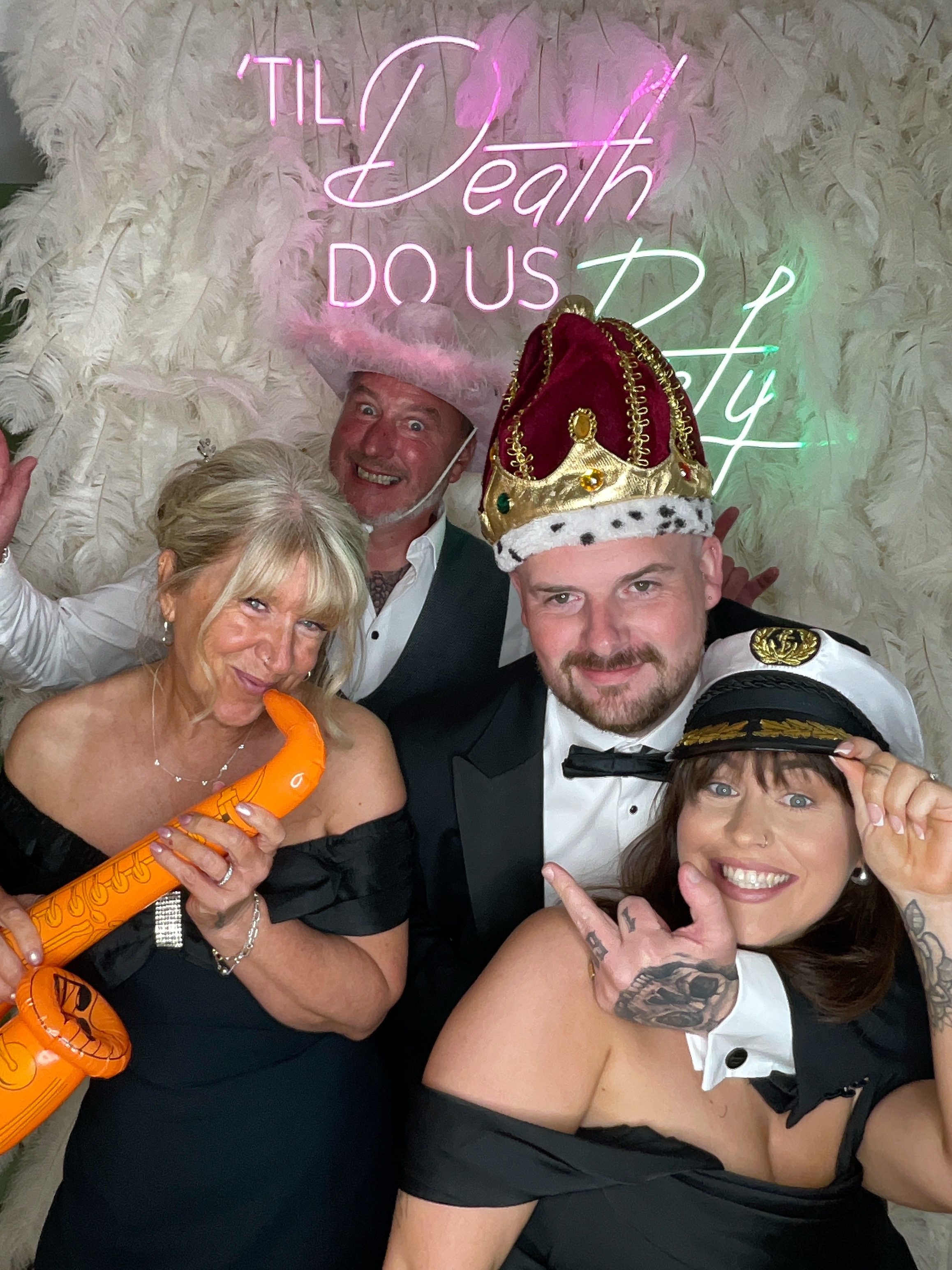 Mr & Mrs Davison  | View more photos from the event at gallery.magicimages.uk/u/MagicImages/Mr-Mrs-Davison-0