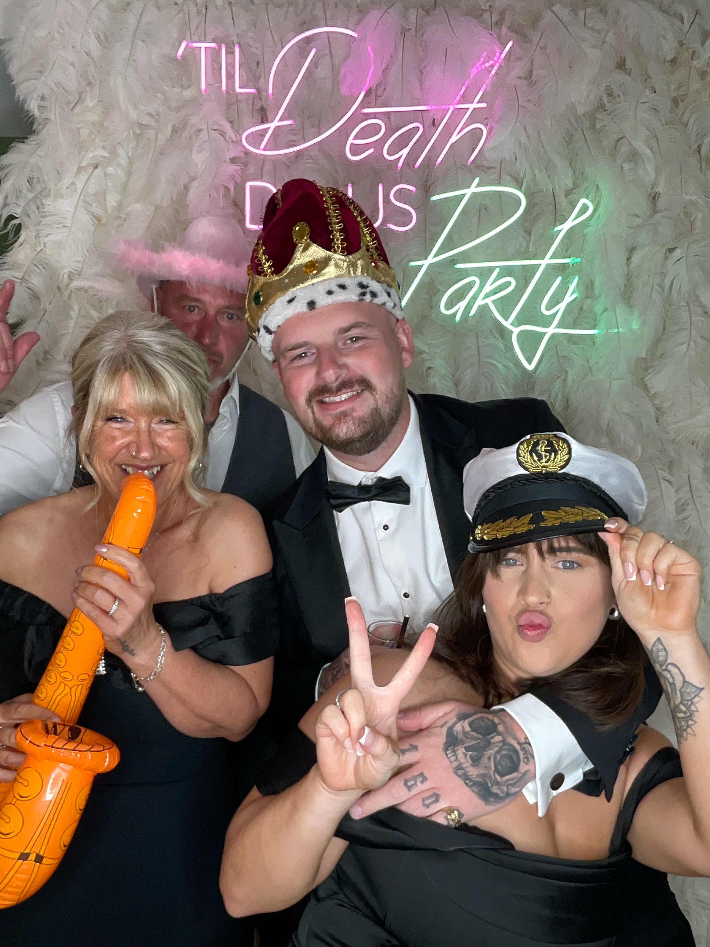 Mr & Mrs Davison  | View more photos from the event at gallery.magicimages.uk/u/MagicImages/Mr-Mrs-Davison-0