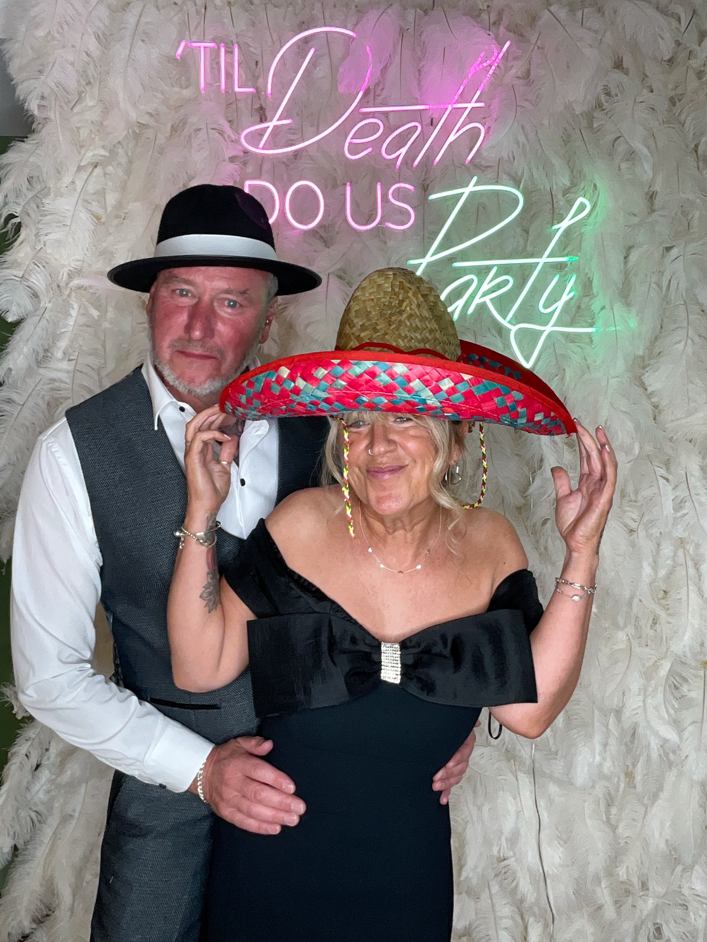 Mr & Mrs Davison  | View more photos from the event at gallery.magicimages.uk/u/MagicImages/Mr-Mrs-Davison-0