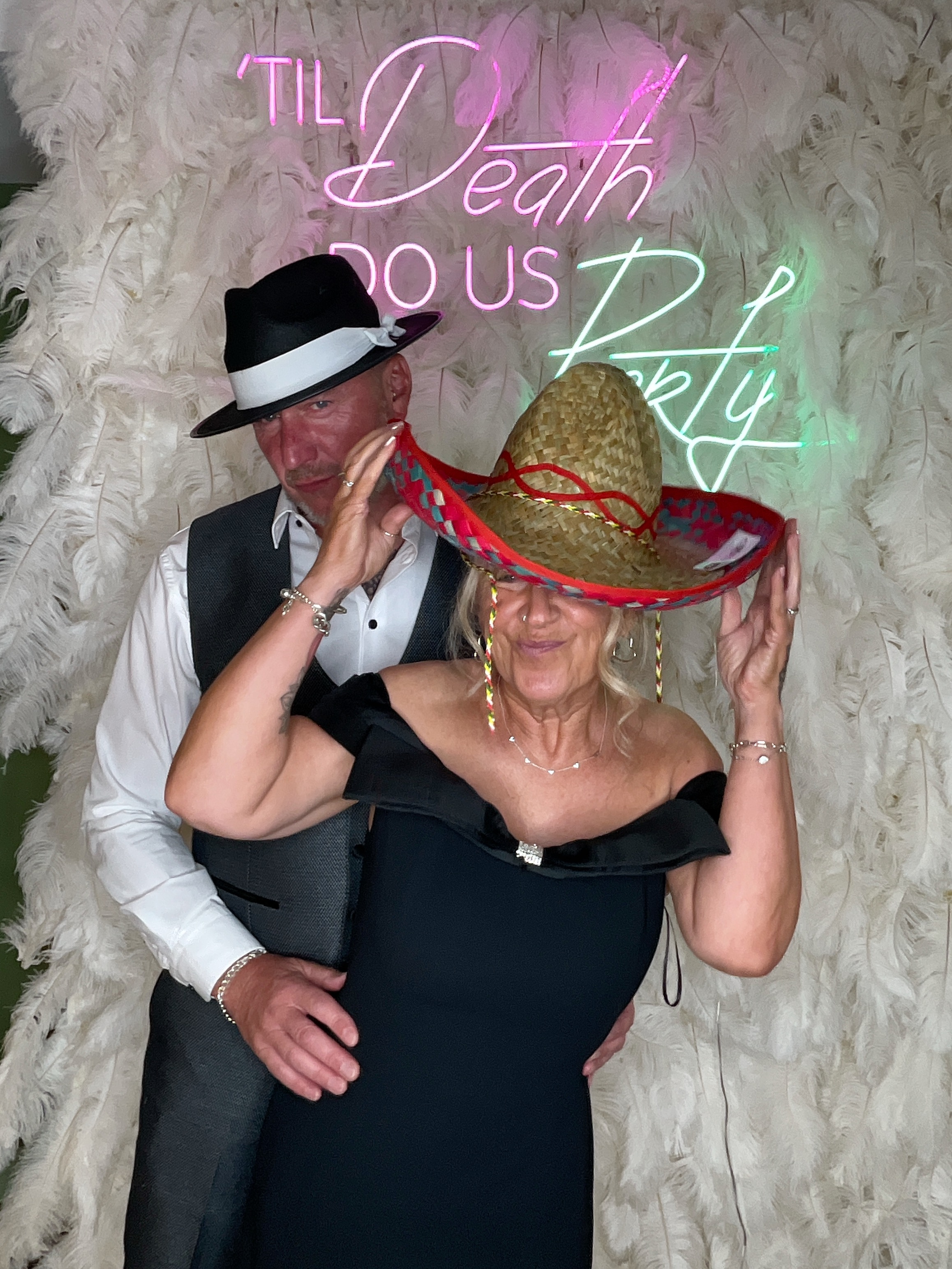 Mr & Mrs Davison  | View more photos from the event at gallery.magicimages.uk/u/MagicImages/Mr-Mrs-Davison-0