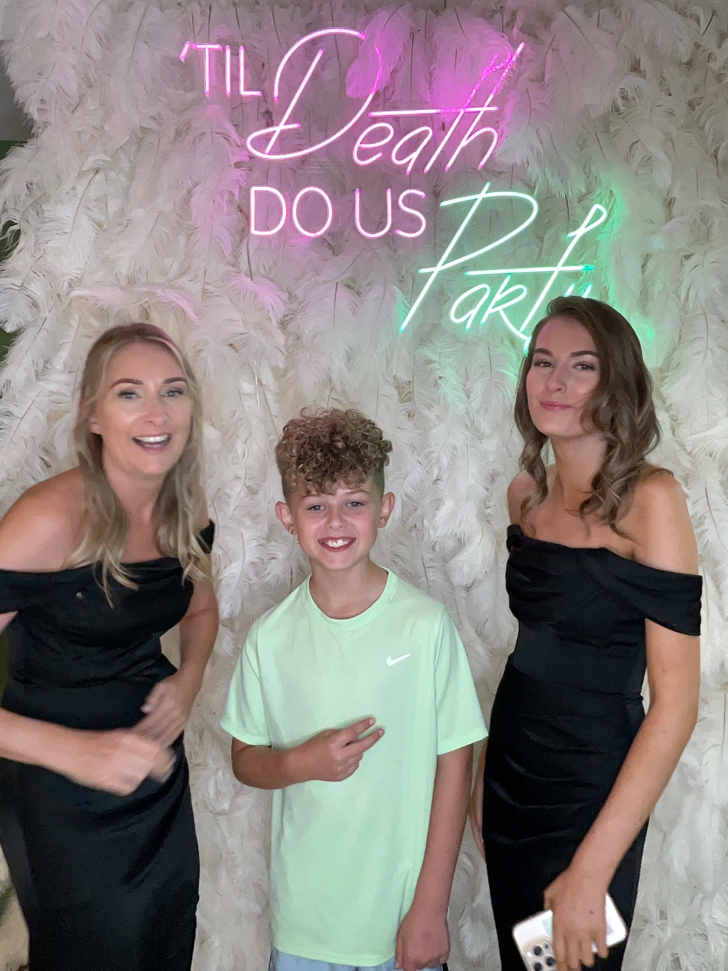 Mr & Mrs Davison  | View more photos from the event at gallery.magicimages.uk/u/MagicImages/Mr-Mrs-Davison-0