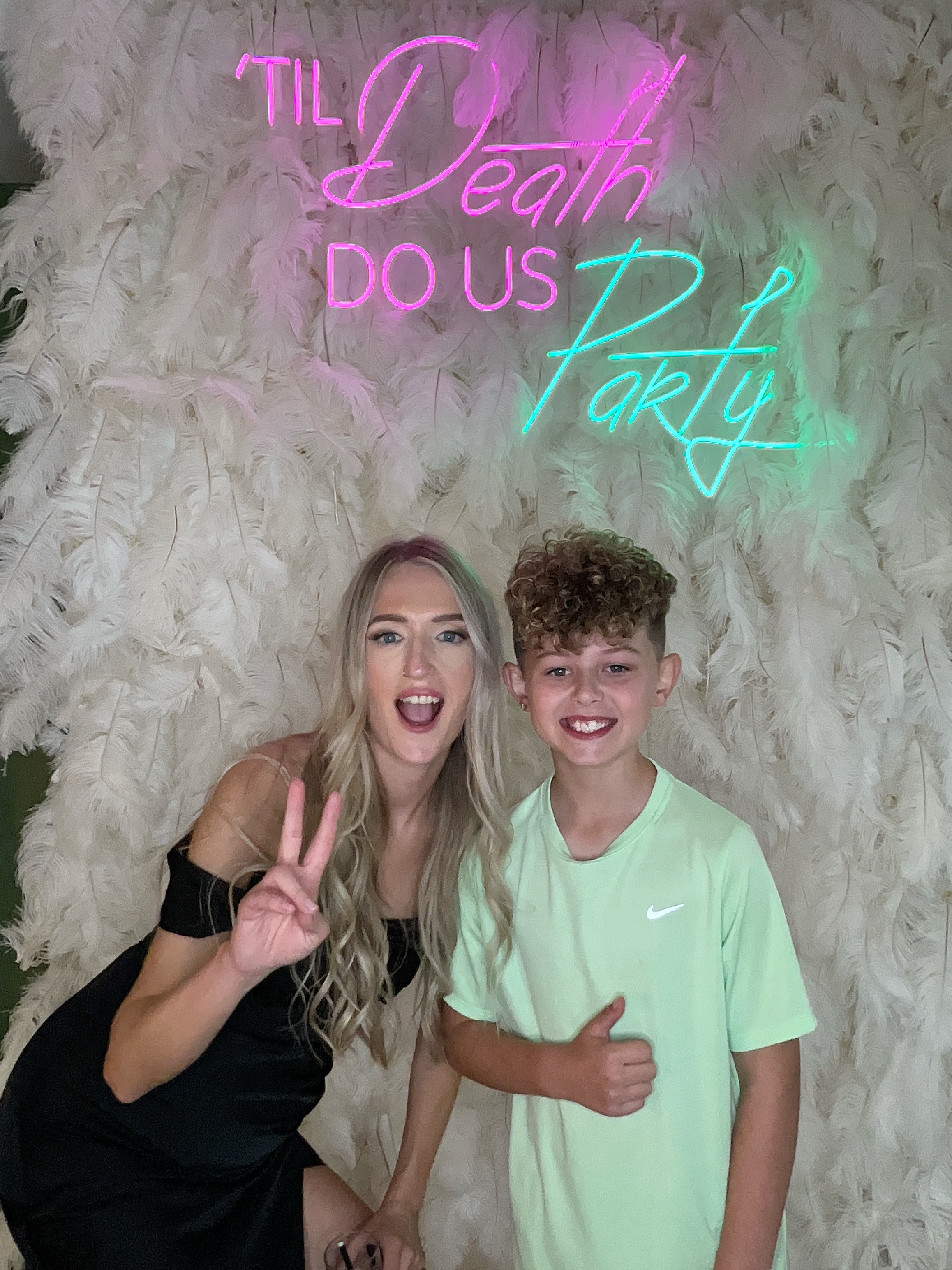 Mr & Mrs Davison  | View more photos from the event at gallery.magicimages.uk/u/MagicImages/Mr-Mrs-Davison-0