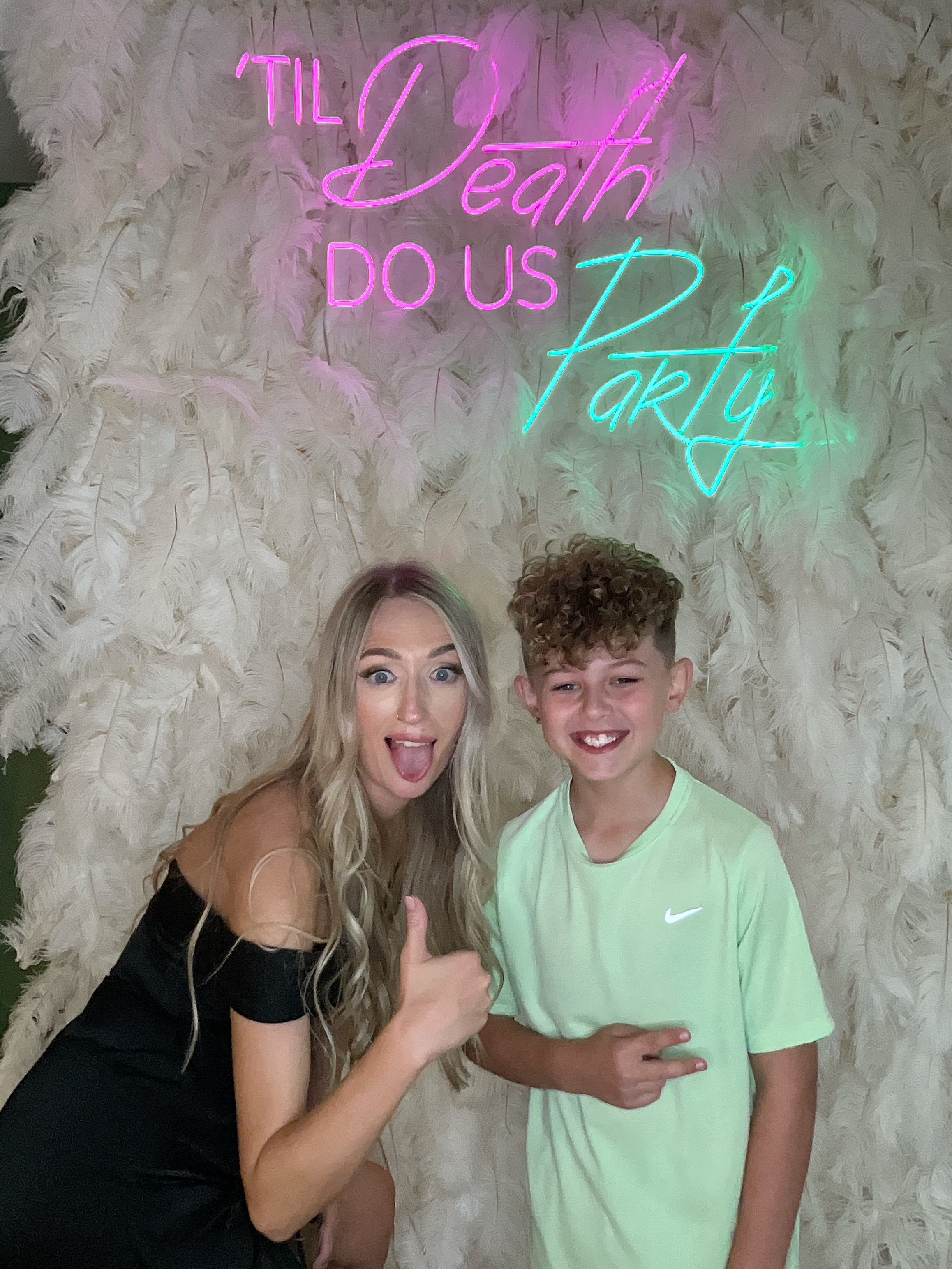 Mr & Mrs Davison  | View more photos from the event at gallery.magicimages.uk/u/MagicImages/Mr-Mrs-Davison-0