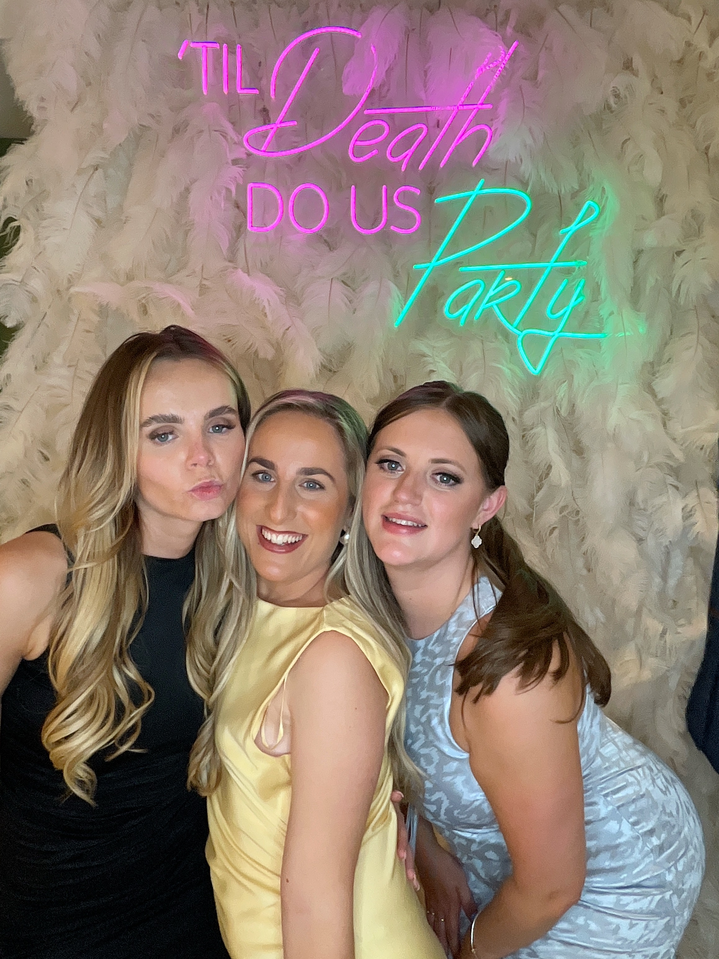 Mr & Mrs Davison  | View more photos from the event at gallery.magicimages.uk/u/MagicImages/Mr-Mrs-Davison-0