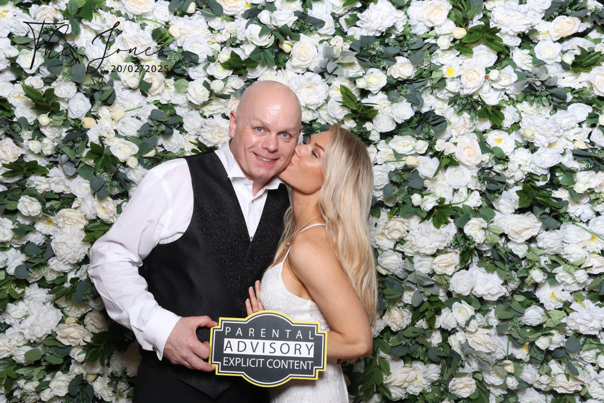 Mr & Mrs Jones  | View more photos from the event at gallery.magicimages.uk/u/MagicImages/Mr-Mrs-Jones-0