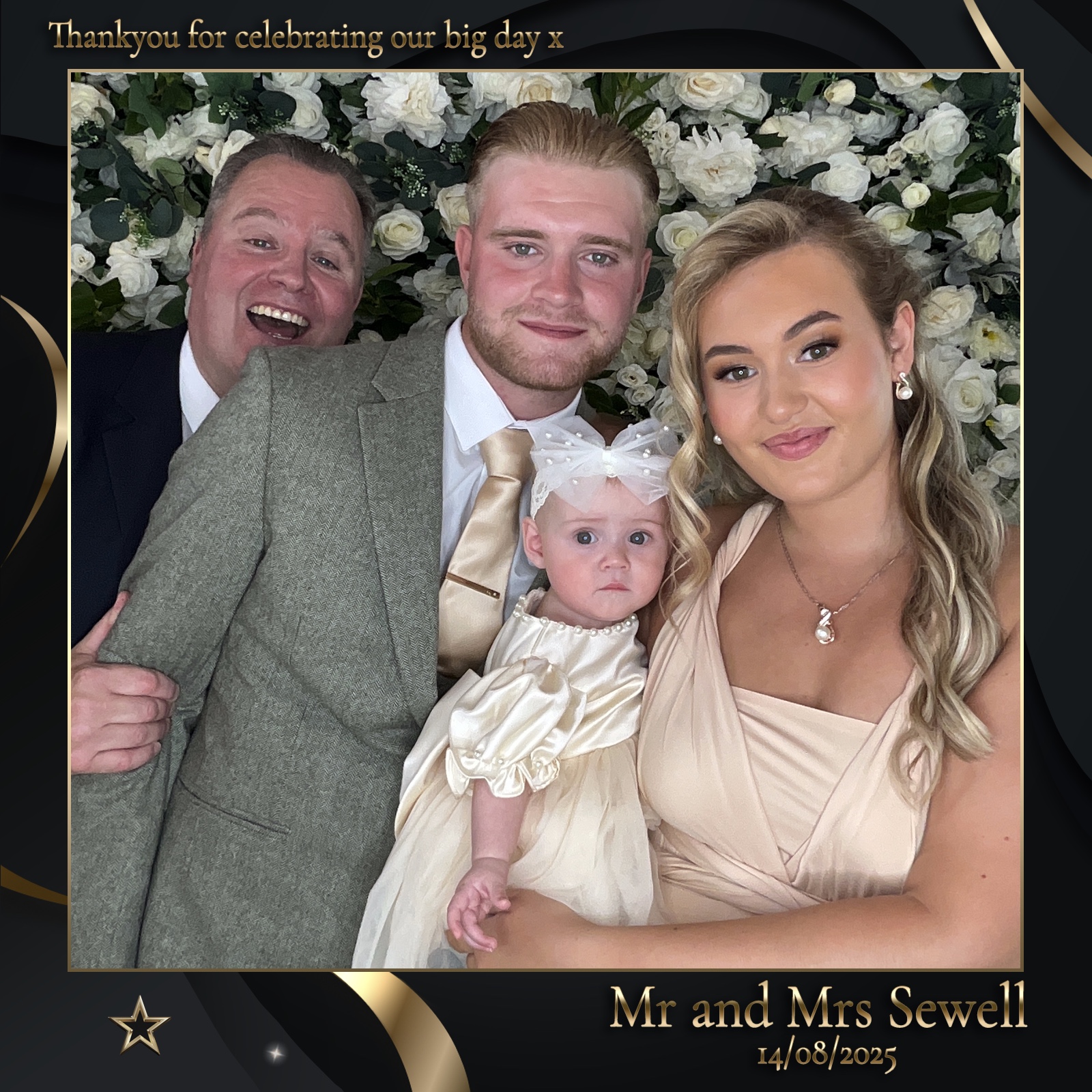 Mr & Mrs Sewell photo booth images  | View more photos from the event at gallery.magicimages.uk/u/MagicImages/Mr-Mrs-Sewell-photo-booth-images