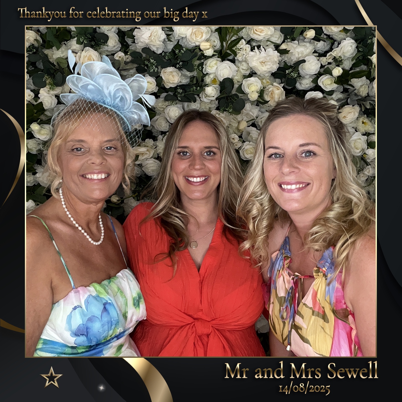 Mr & Mrs Sewell photo booth images  | View more photos from the event at gallery.magicimages.uk/u/MagicImages/Mr-Mrs-Sewell-photo-booth-images