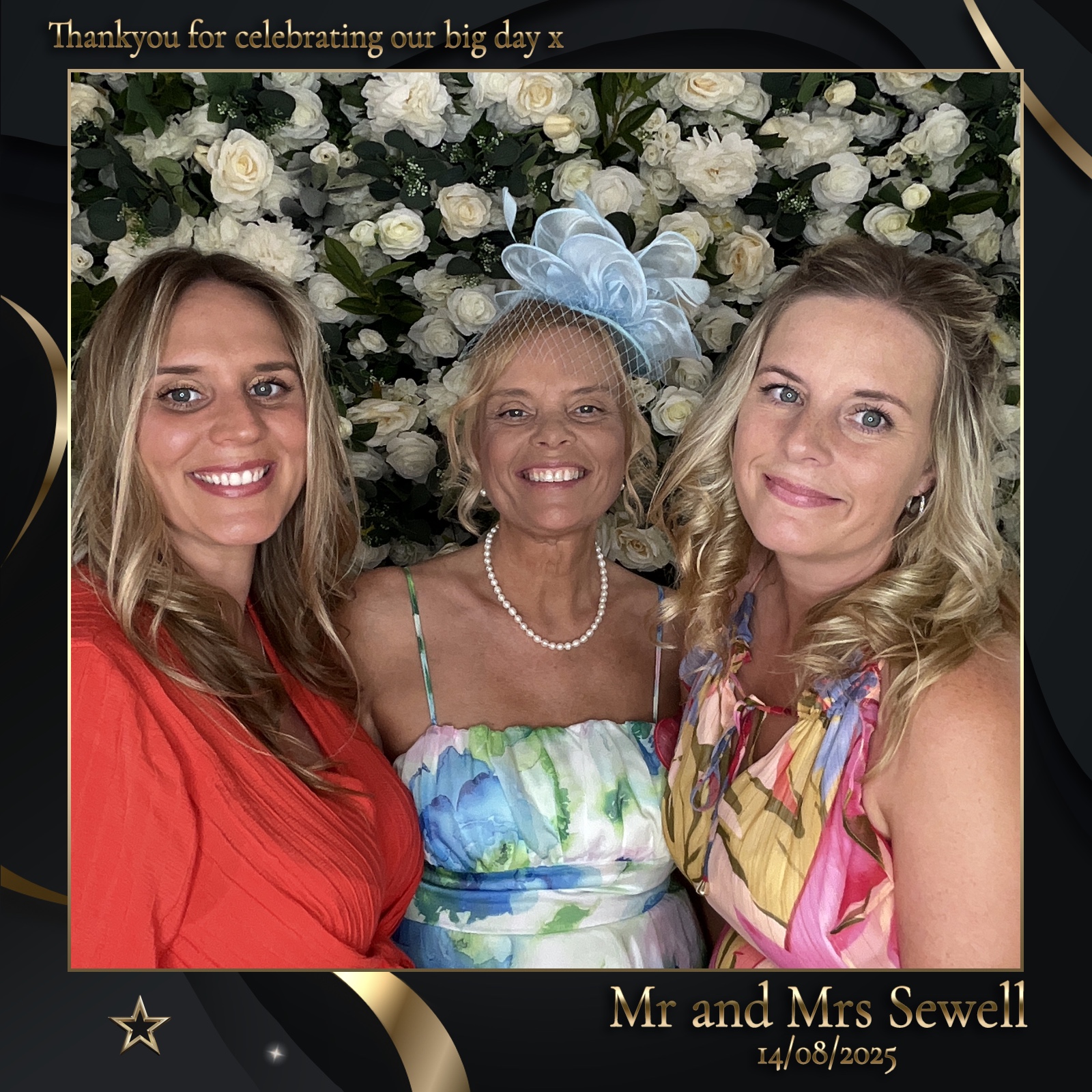 Mr & Mrs Sewell photo booth images  | View more photos from the event at gallery.magicimages.uk/u/MagicImages/Mr-Mrs-Sewell-photo-booth-images