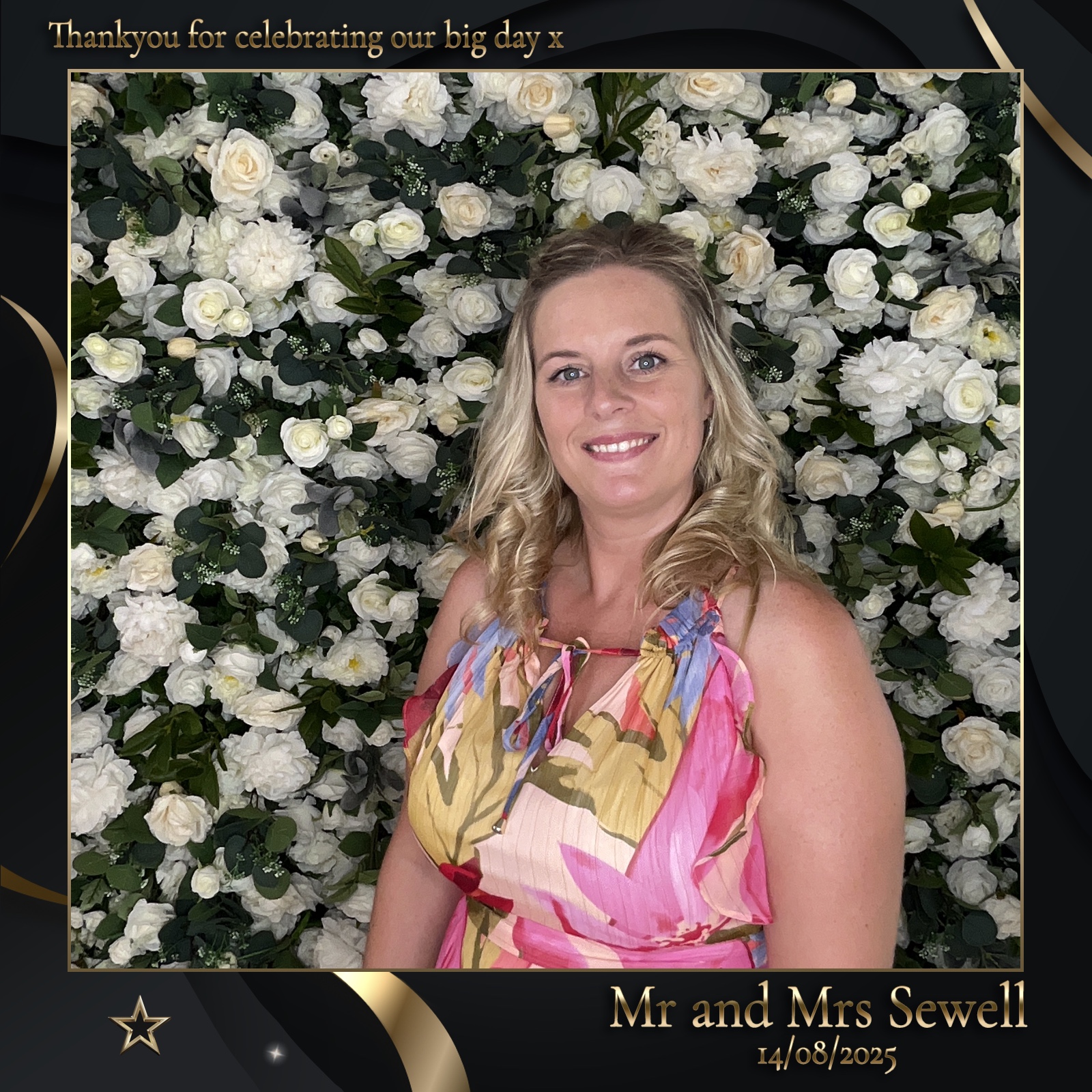 Mr & Mrs Sewell photo booth images  | View more photos from the event at gallery.magicimages.uk/u/MagicImages/Mr-Mrs-Sewell-photo-booth-images