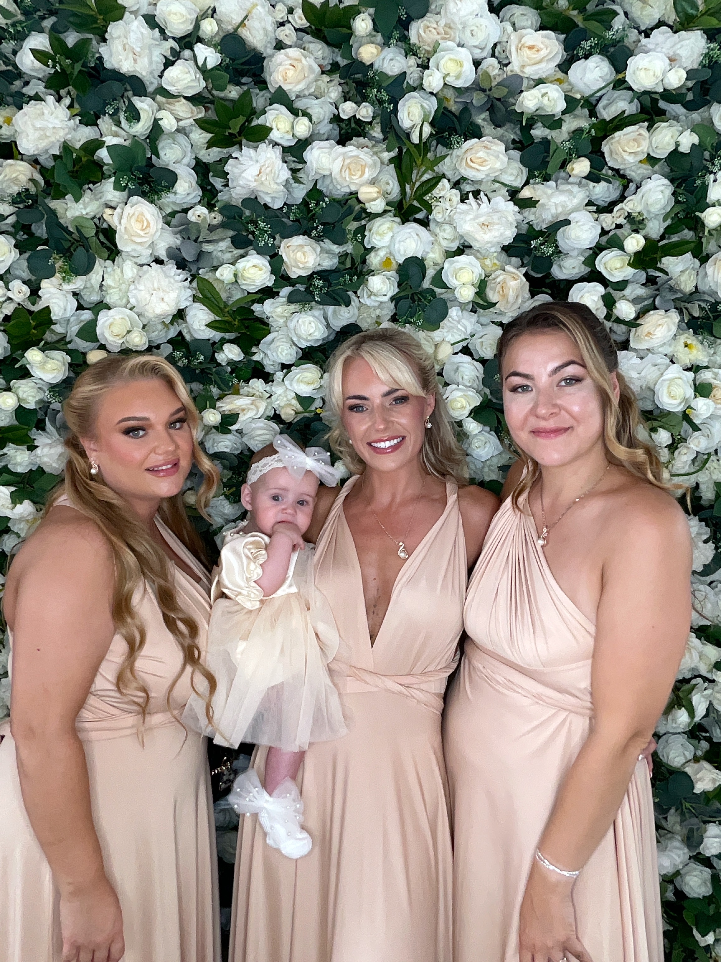 Mr & Mrs Sewell photo booth images  | View more photos from the event at gallery.magicimages.uk/u/MagicImages/Mr-Mrs-Sewell-photo-booth-images