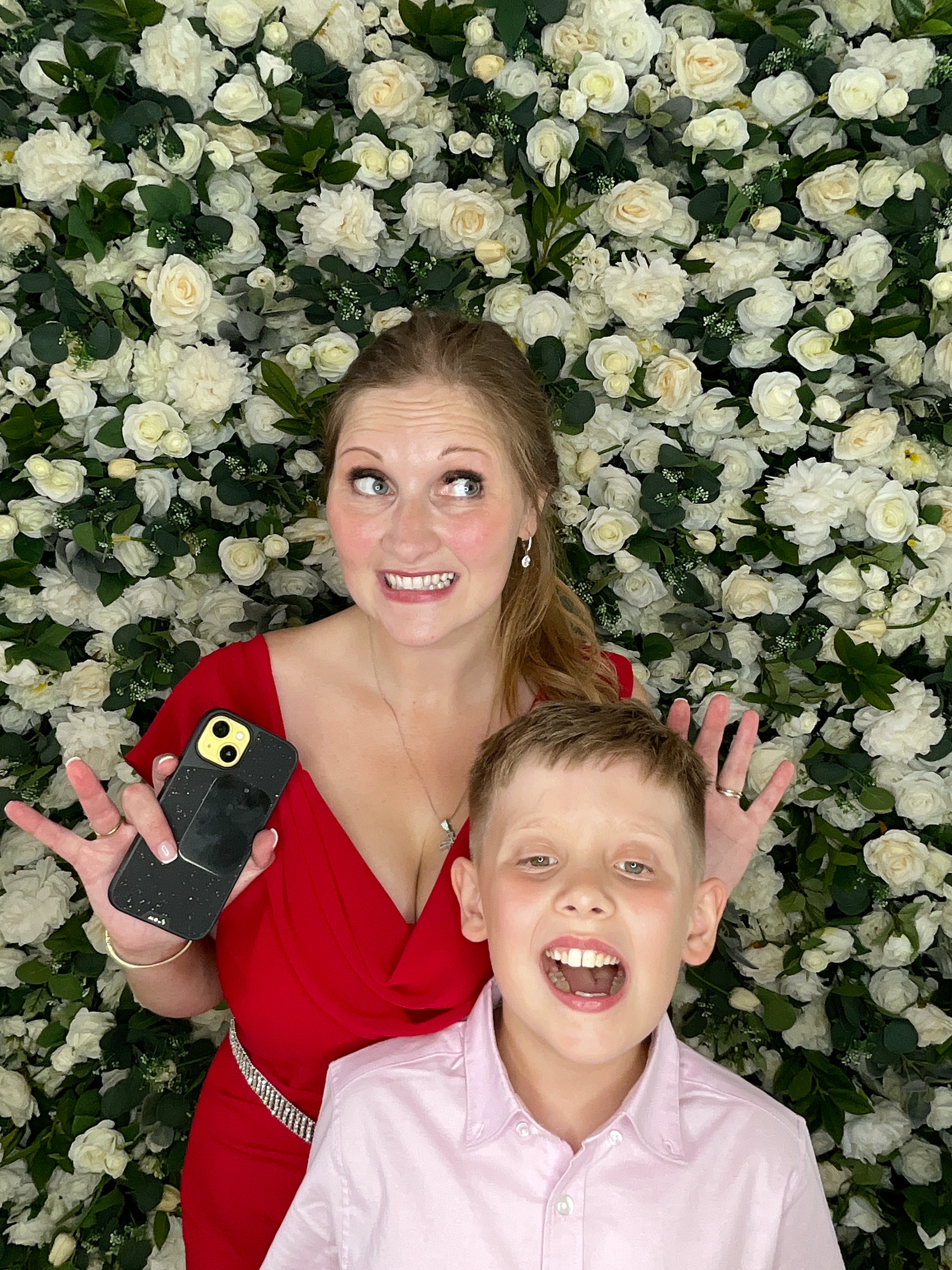 Mr & Mrs Sewell photo booth images  | View more photos from the event at gallery.magicimages.uk/u/MagicImages/Mr-Mrs-Sewell-photo-booth-images