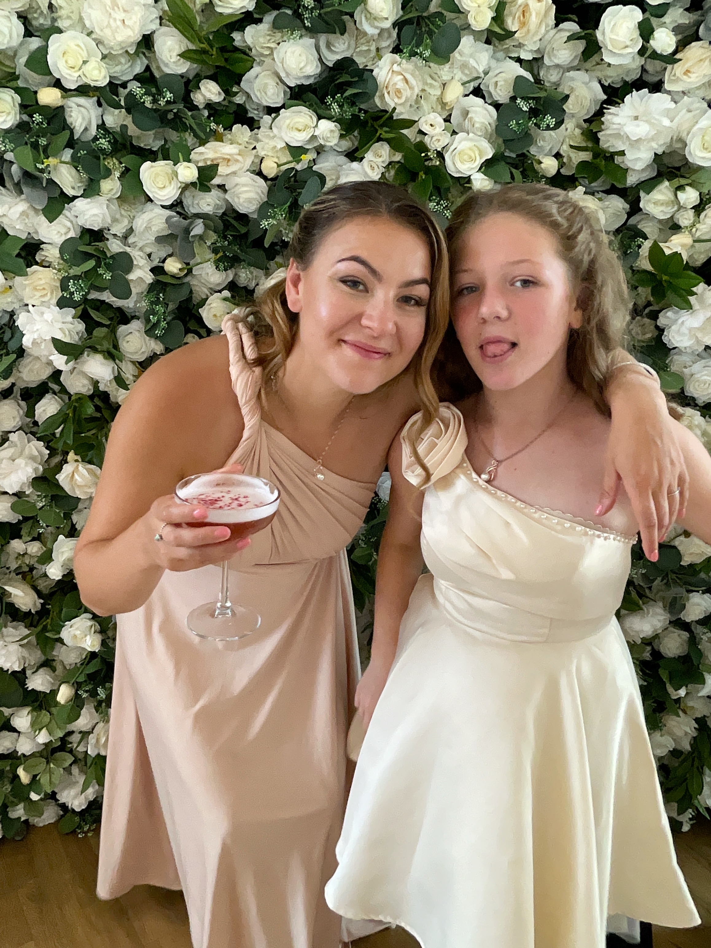 Mr & Mrs Sewell photo booth images  | View more photos from the event at gallery.magicimages.uk/u/MagicImages/Mr-Mrs-Sewell-photo-booth-images