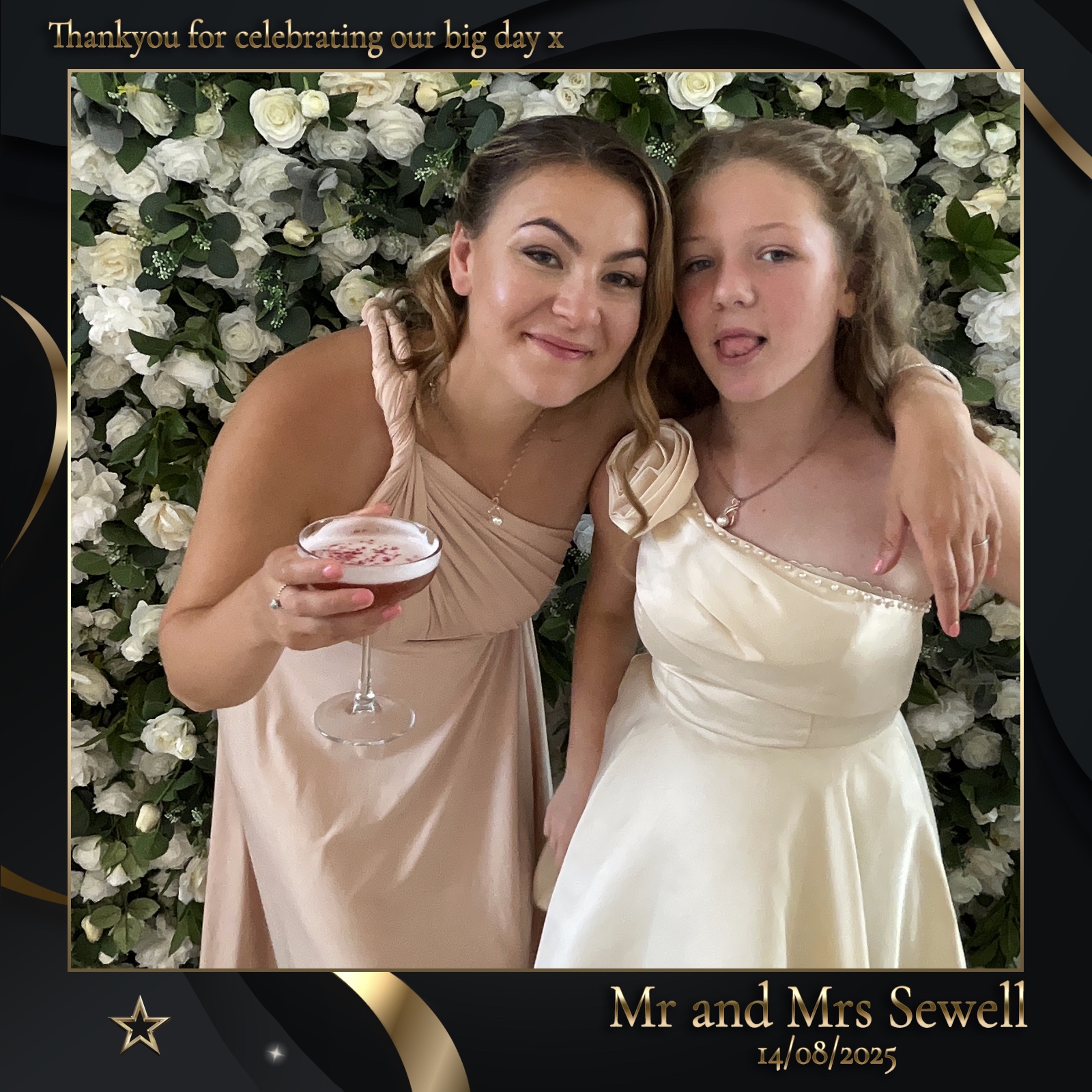 Mr & Mrs Sewell photo booth images  | View more photos from the event at gallery.magicimages.uk/u/MagicImages/Mr-Mrs-Sewell-photo-booth-images