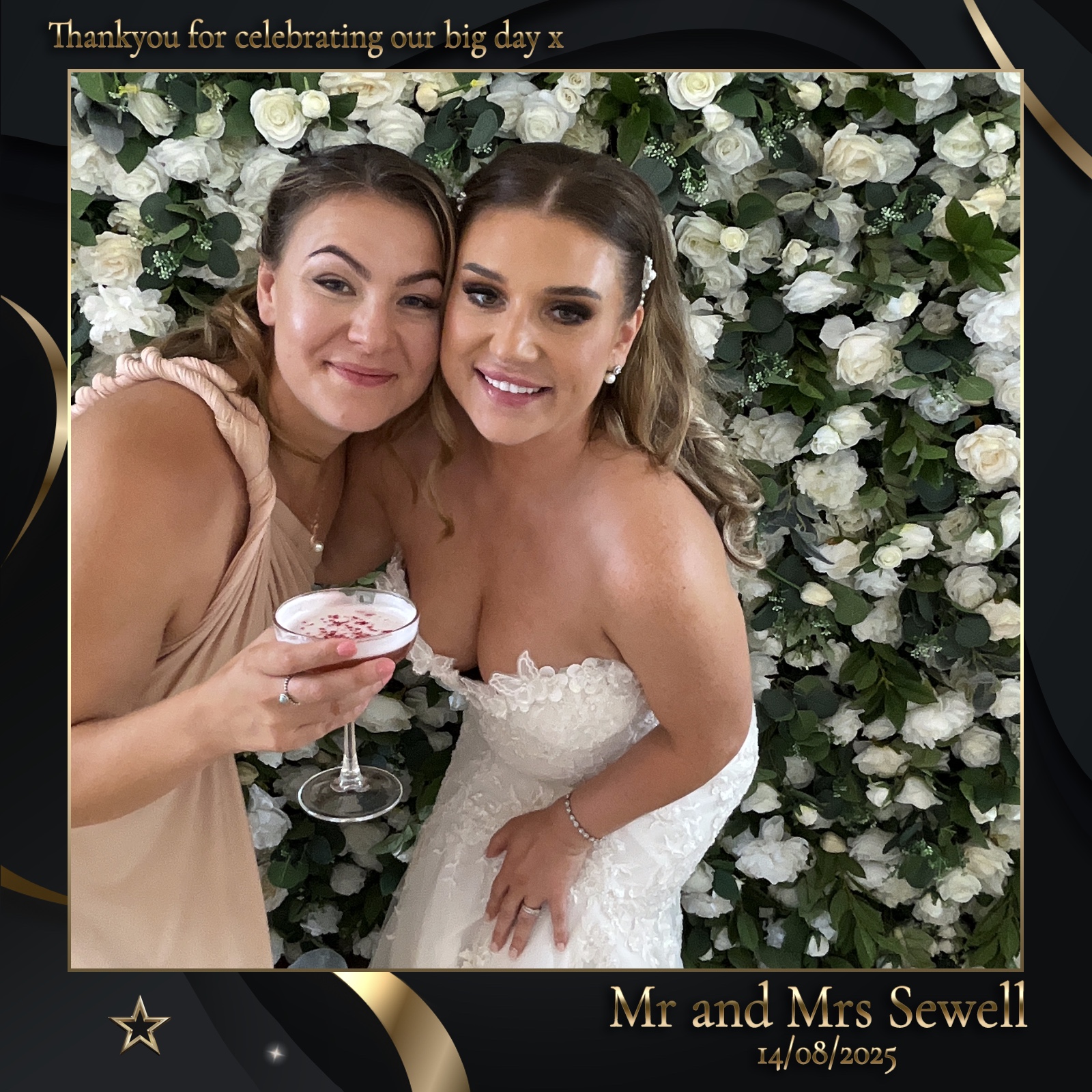 Mr & Mrs Sewell photo booth images  | View more photos from the event at gallery.magicimages.uk/u/MagicImages/Mr-Mrs-Sewell-photo-booth-images