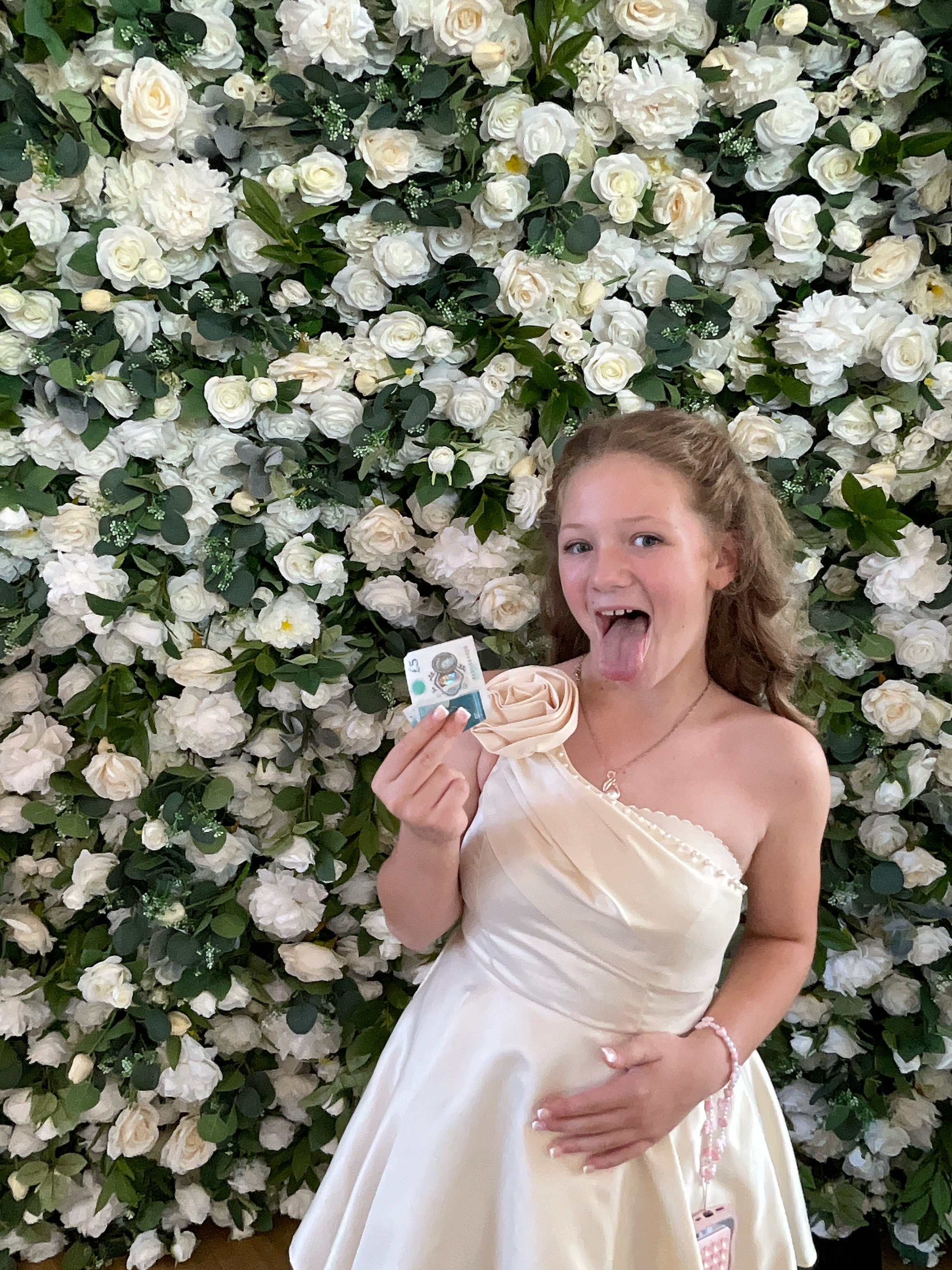 Mr & Mrs Sewell photo booth images  | View more photos from the event at gallery.magicimages.uk/u/MagicImages/Mr-Mrs-Sewell-photo-booth-images