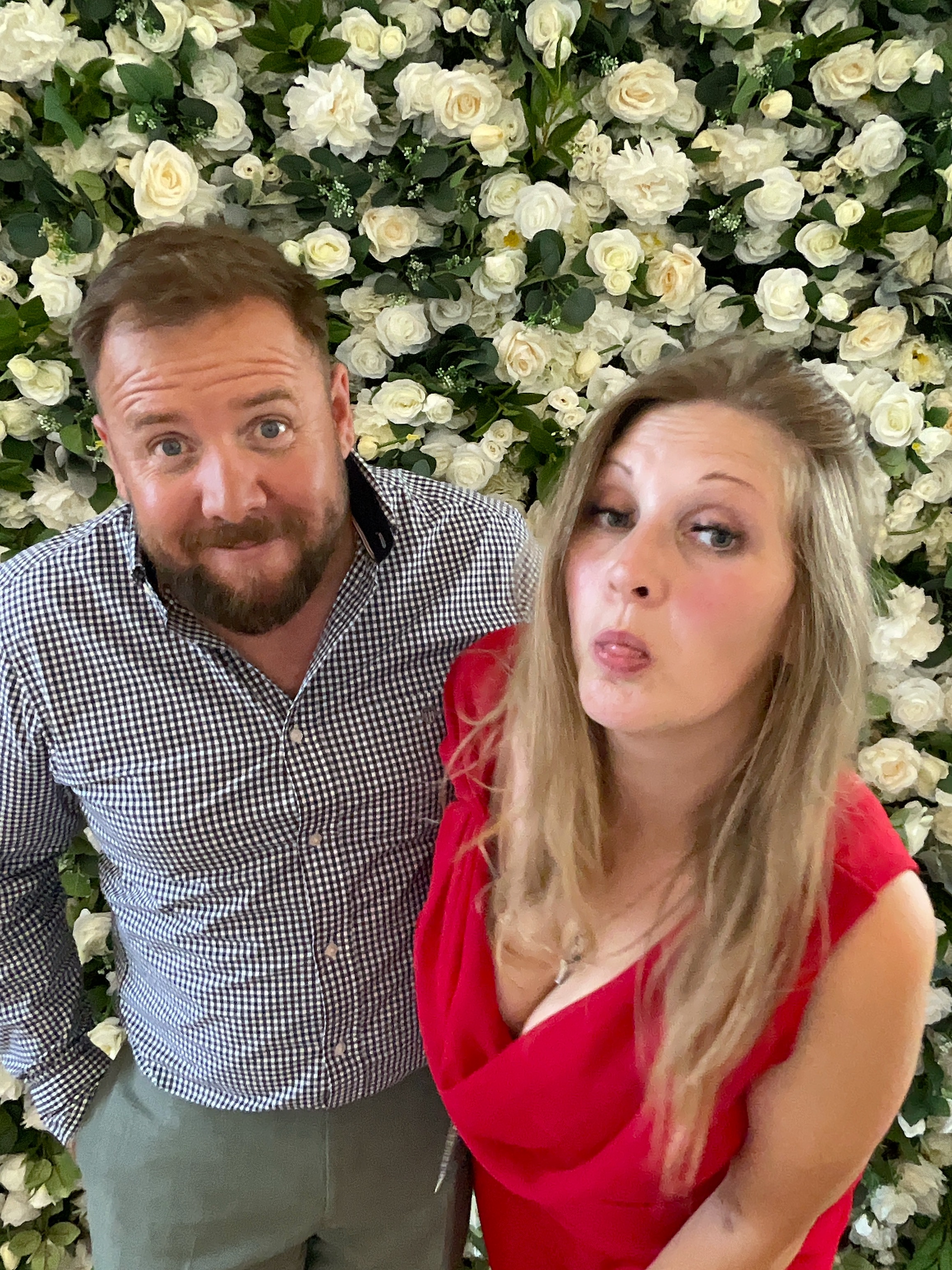 Mr & Mrs Sewell photo booth images  | View more photos from the event at gallery.magicimages.uk/u/MagicImages/Mr-Mrs-Sewell-photo-booth-images