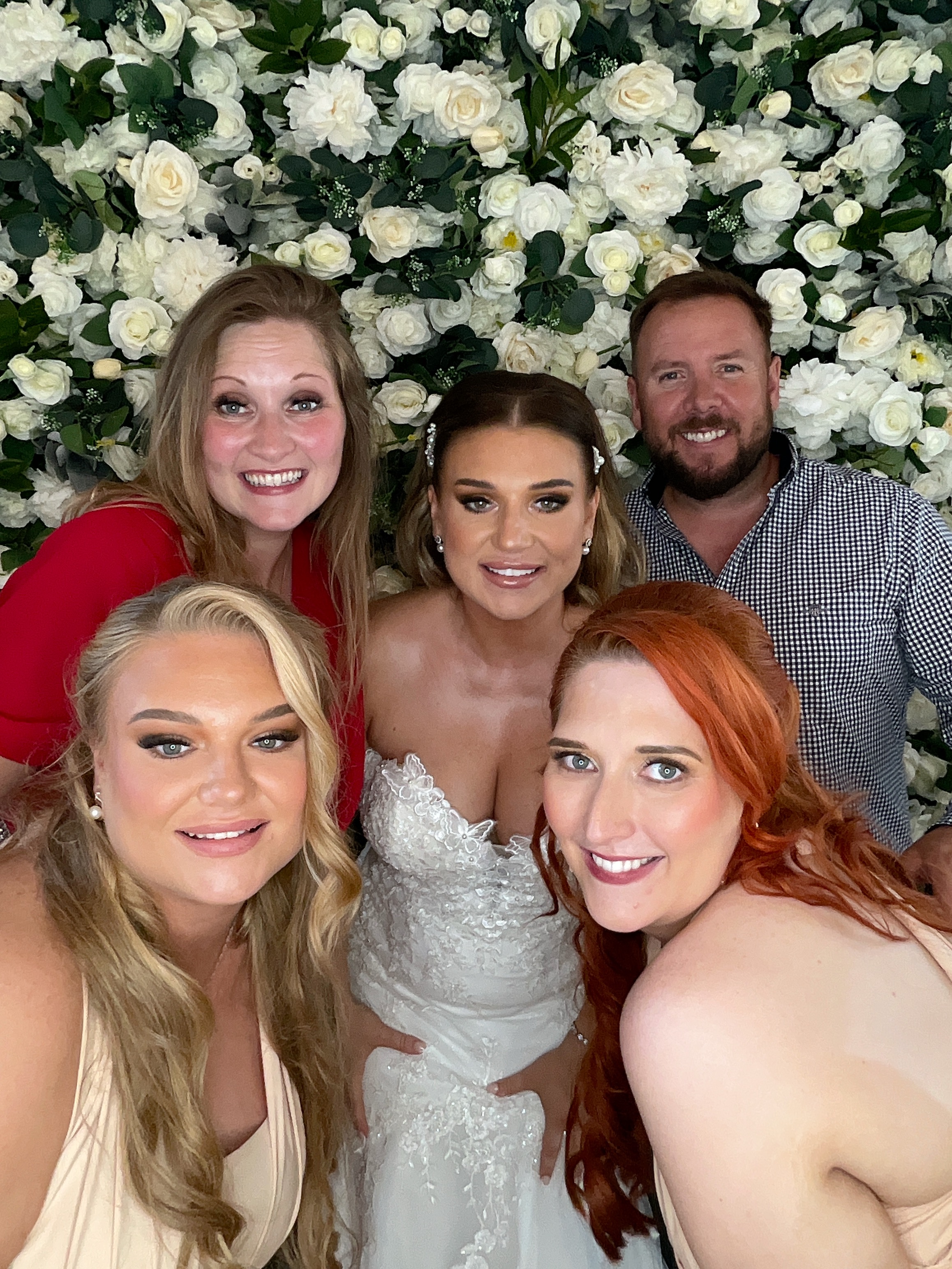 Mr & Mrs Sewell photo booth images  | View more photos from the event at gallery.magicimages.uk/u/MagicImages/Mr-Mrs-Sewell-photo-booth-images