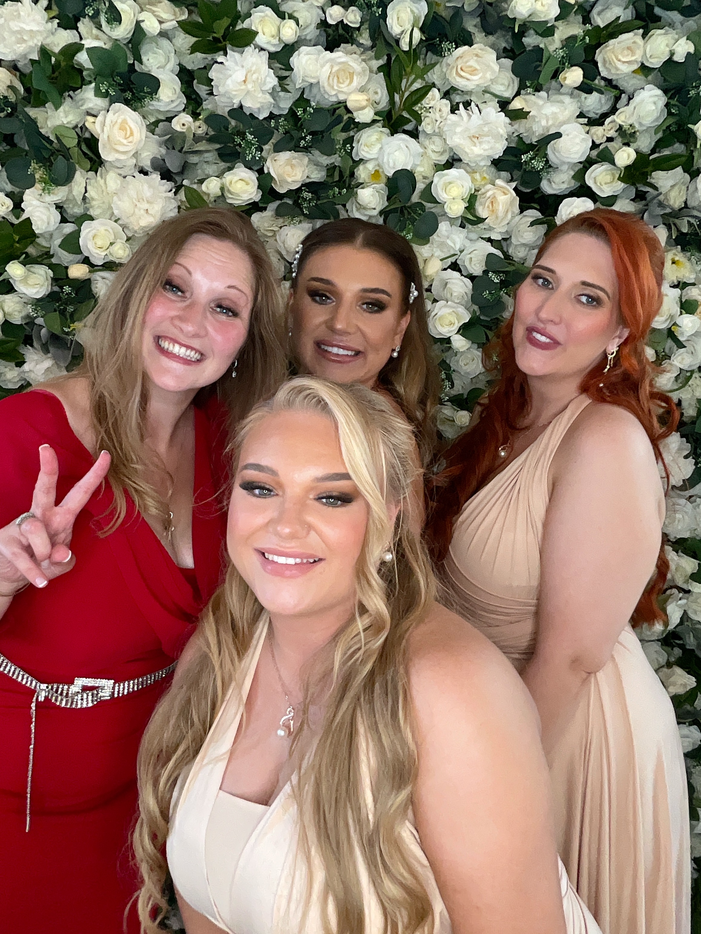 Mr & Mrs Sewell photo booth images  | View more photos from the event at gallery.magicimages.uk/u/MagicImages/Mr-Mrs-Sewell-photo-booth-images