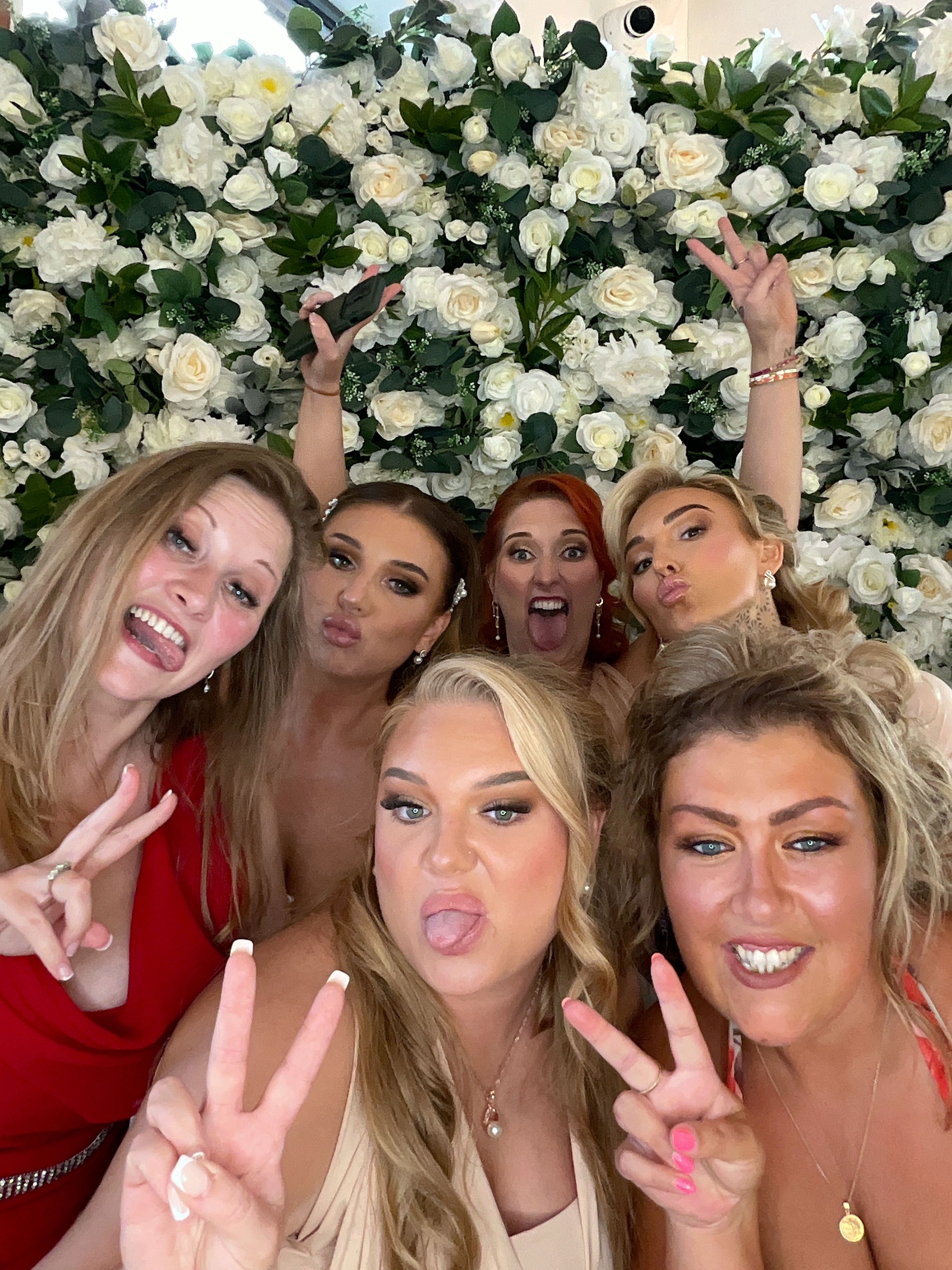 Mr & Mrs Sewell photo booth images  | View more photos from the event at gallery.magicimages.uk/u/MagicImages/Mr-Mrs-Sewell-photo-booth-images