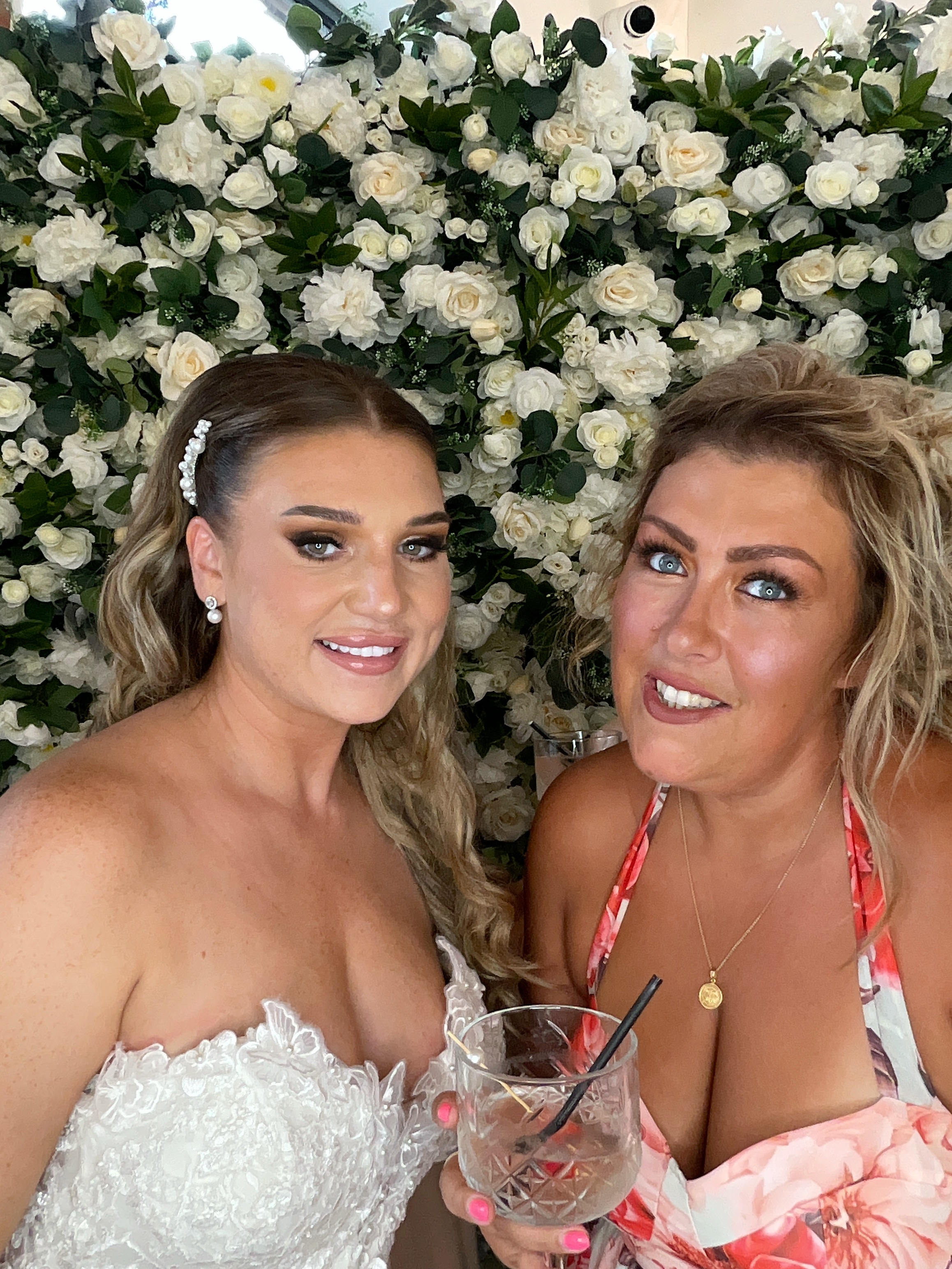 Mr & Mrs Sewell photo booth images  | View more photos from the event at gallery.magicimages.uk/u/MagicImages/Mr-Mrs-Sewell-photo-booth-images