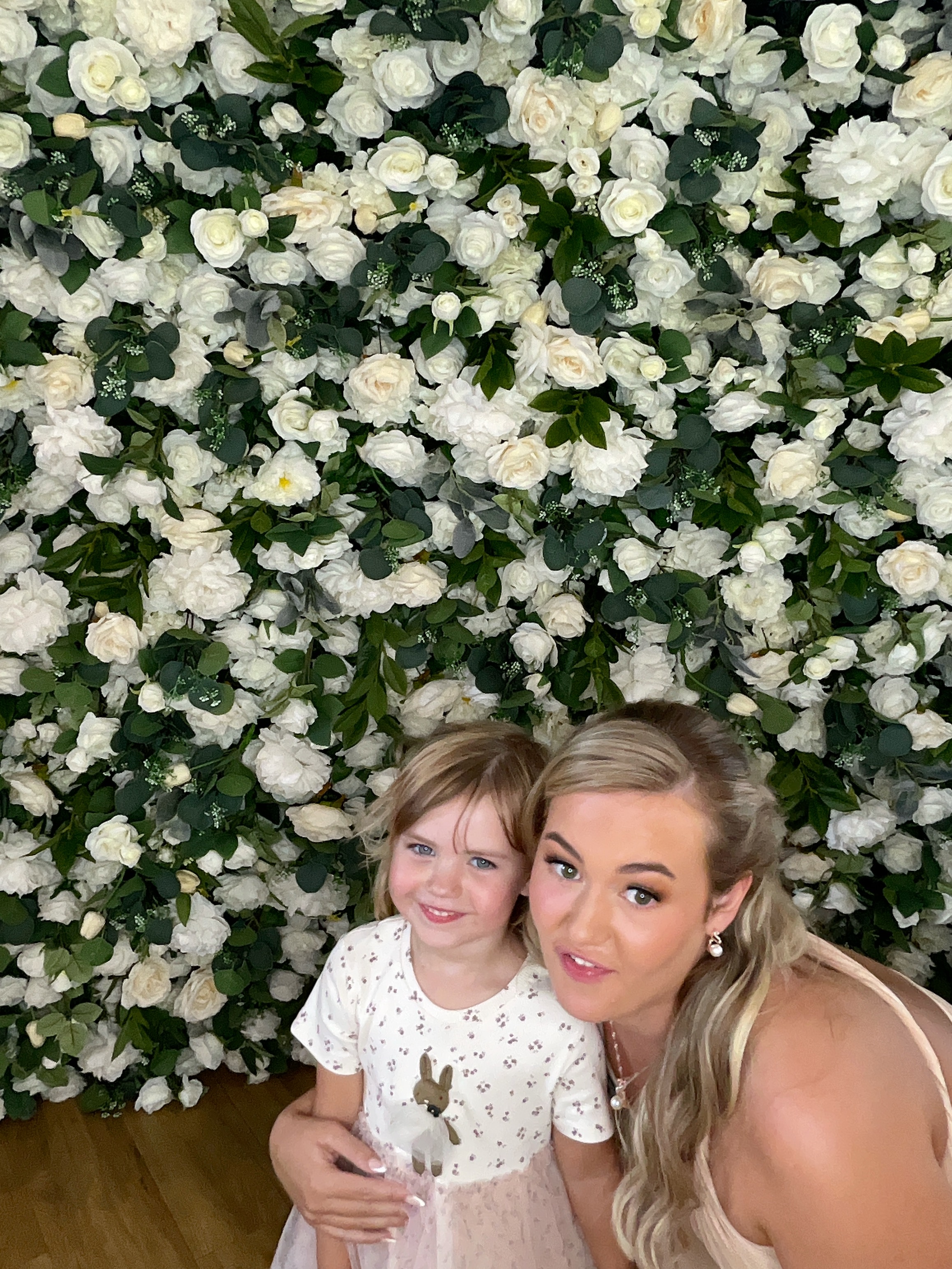 Mr & Mrs Sewell photo booth images  | View more photos from the event at gallery.magicimages.uk/u/MagicImages/Mr-Mrs-Sewell-photo-booth-images