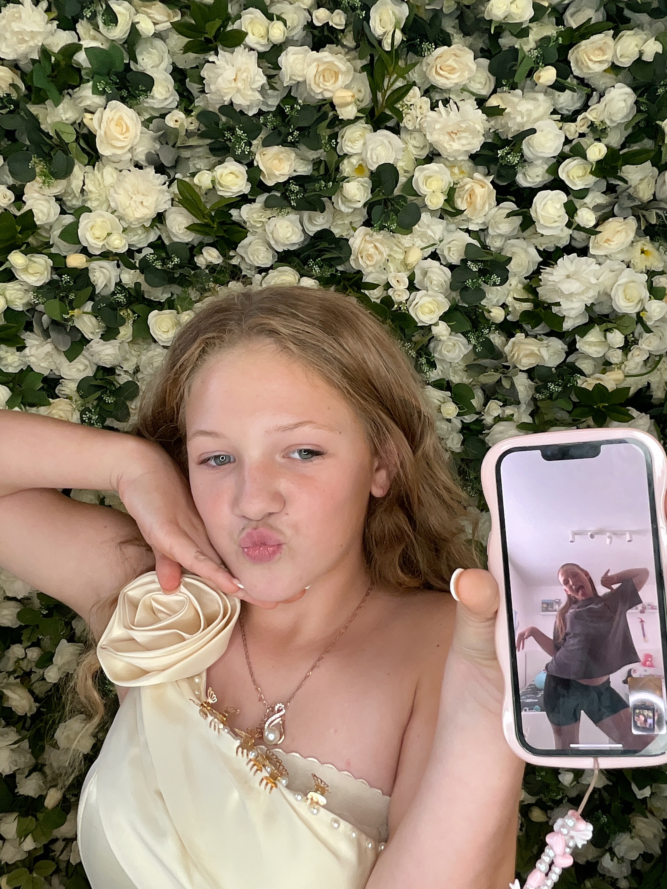 Mr & Mrs Sewell photo booth images  | View more photos from the event at gallery.magicimages.uk/u/MagicImages/Mr-Mrs-Sewell-photo-booth-images