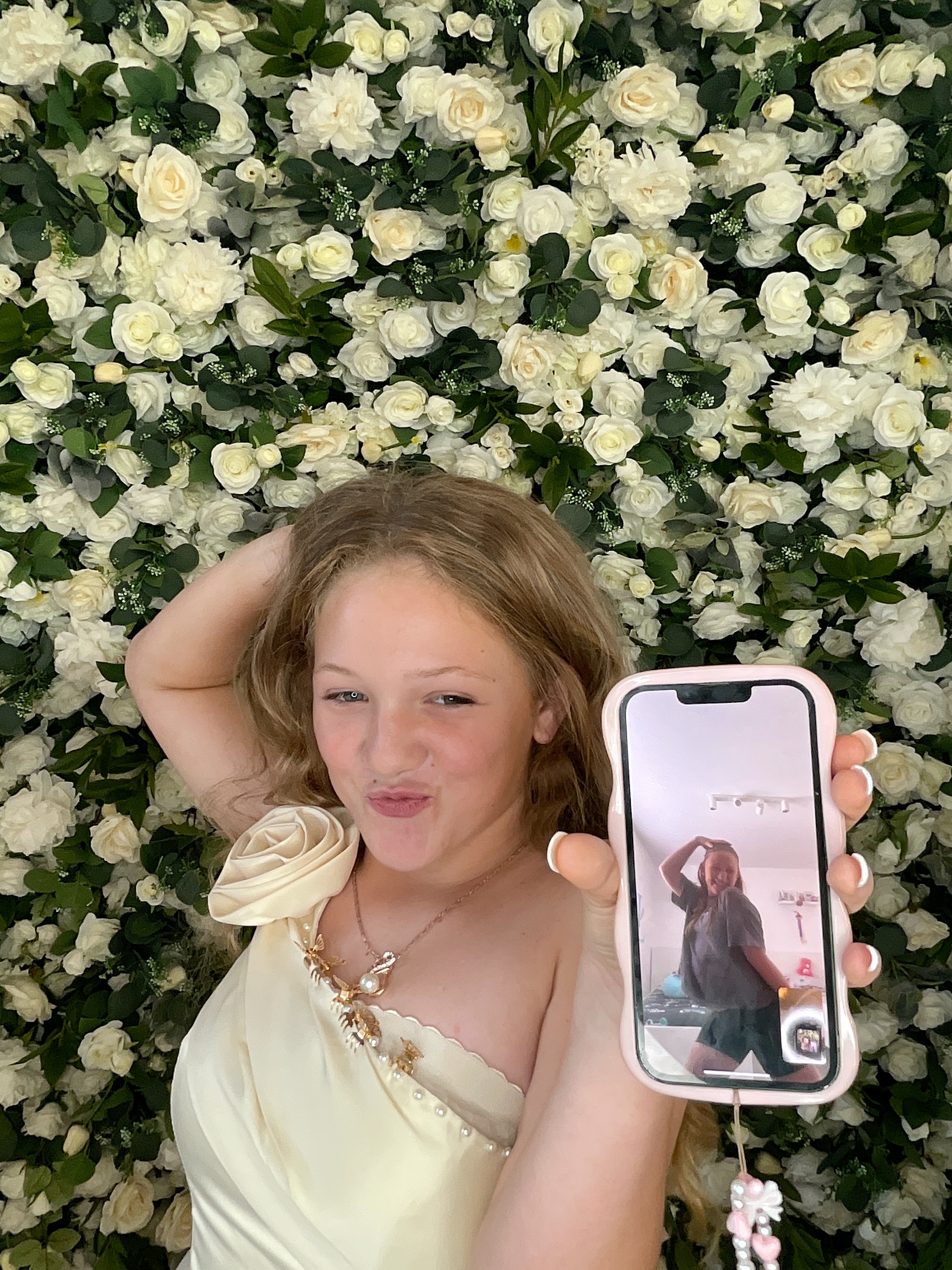 Mr & Mrs Sewell photo booth images  | View more photos from the event at gallery.magicimages.uk/u/MagicImages/Mr-Mrs-Sewell-photo-booth-images