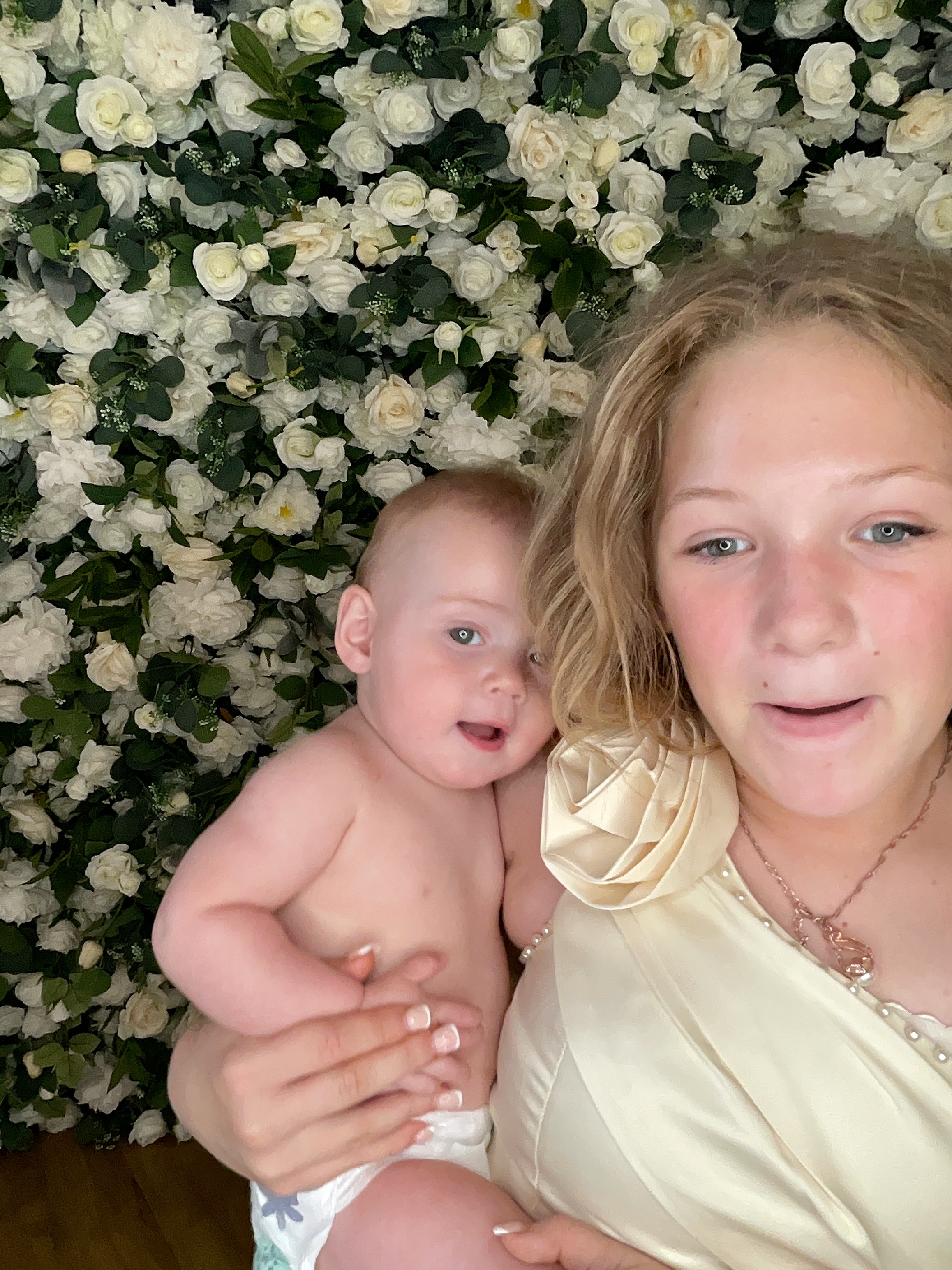 Mr & Mrs Sewell photo booth images  | View more photos from the event at gallery.magicimages.uk/u/MagicImages/Mr-Mrs-Sewell-photo-booth-images