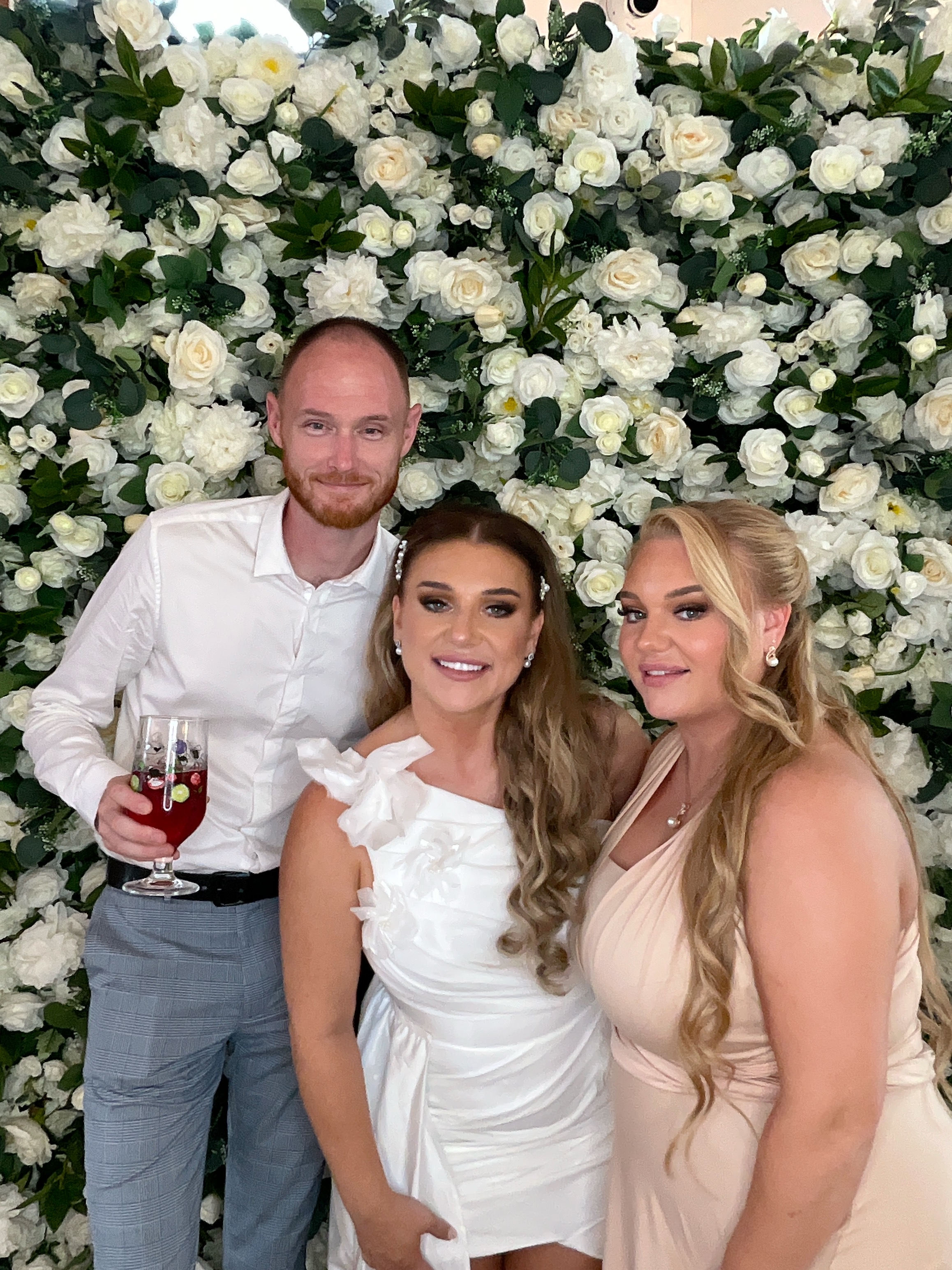 Mr & Mrs Sewell photo booth images  | View more photos from the event at gallery.magicimages.uk/u/MagicImages/Mr-Mrs-Sewell-photo-booth-images