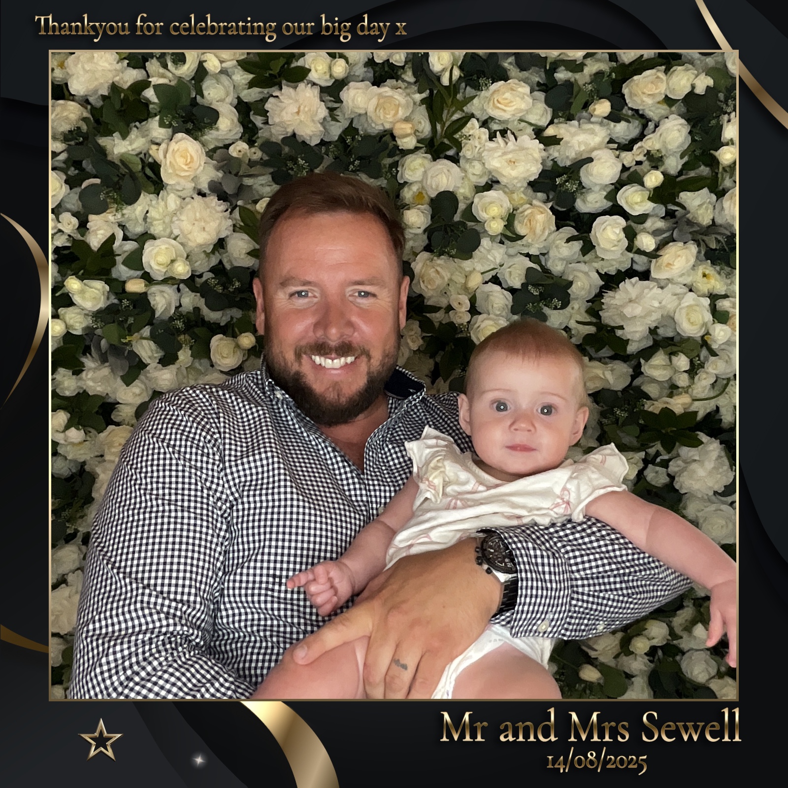 Mr & Mrs Sewell photo booth images  | View more photos from the event at gallery.magicimages.uk/u/MagicImages/Mr-Mrs-Sewell-photo-booth-images