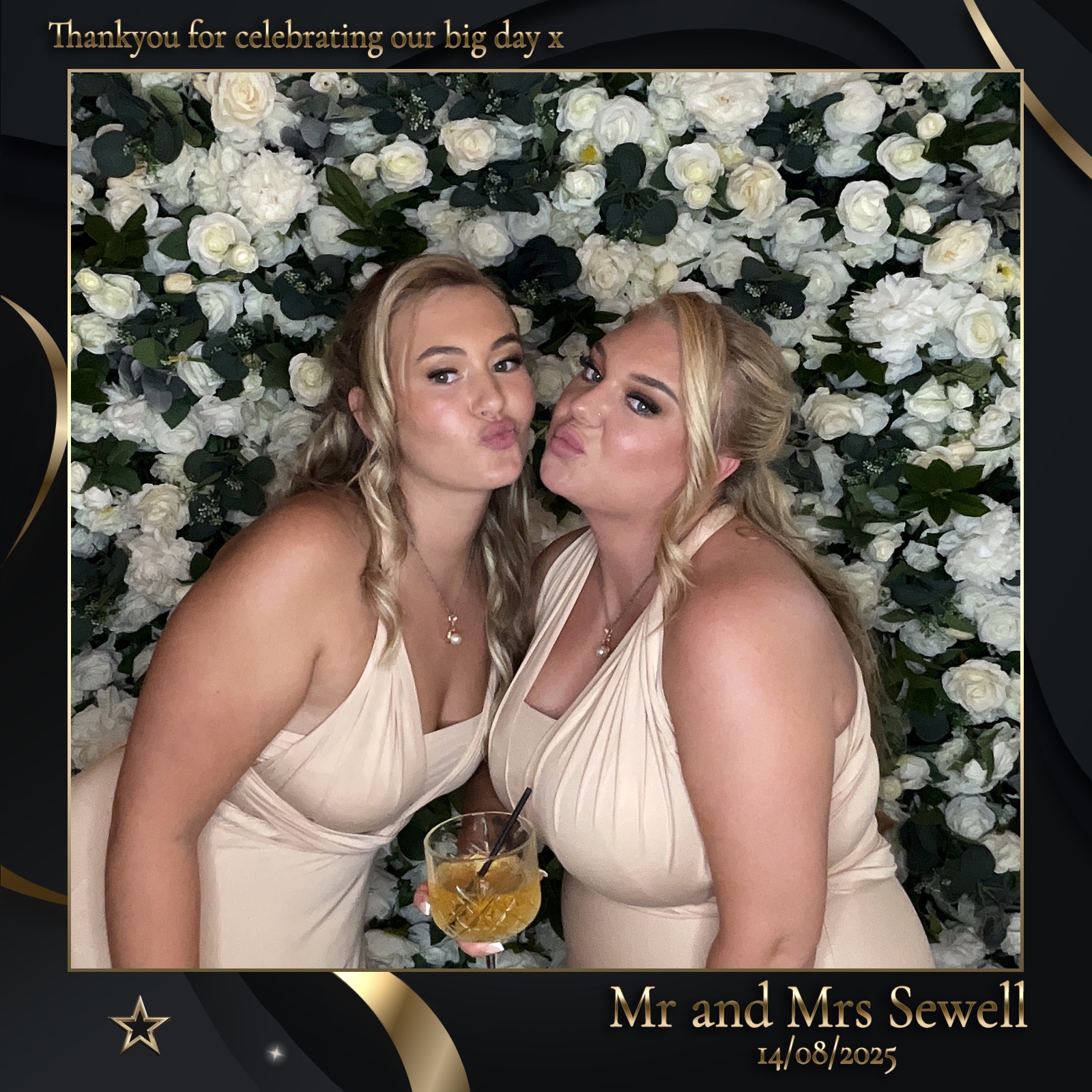 Mr & Mrs Sewell photo booth images  | View more photos from the event at gallery.magicimages.uk/u/MagicImages/Mr-Mrs-Sewell-photo-booth-images