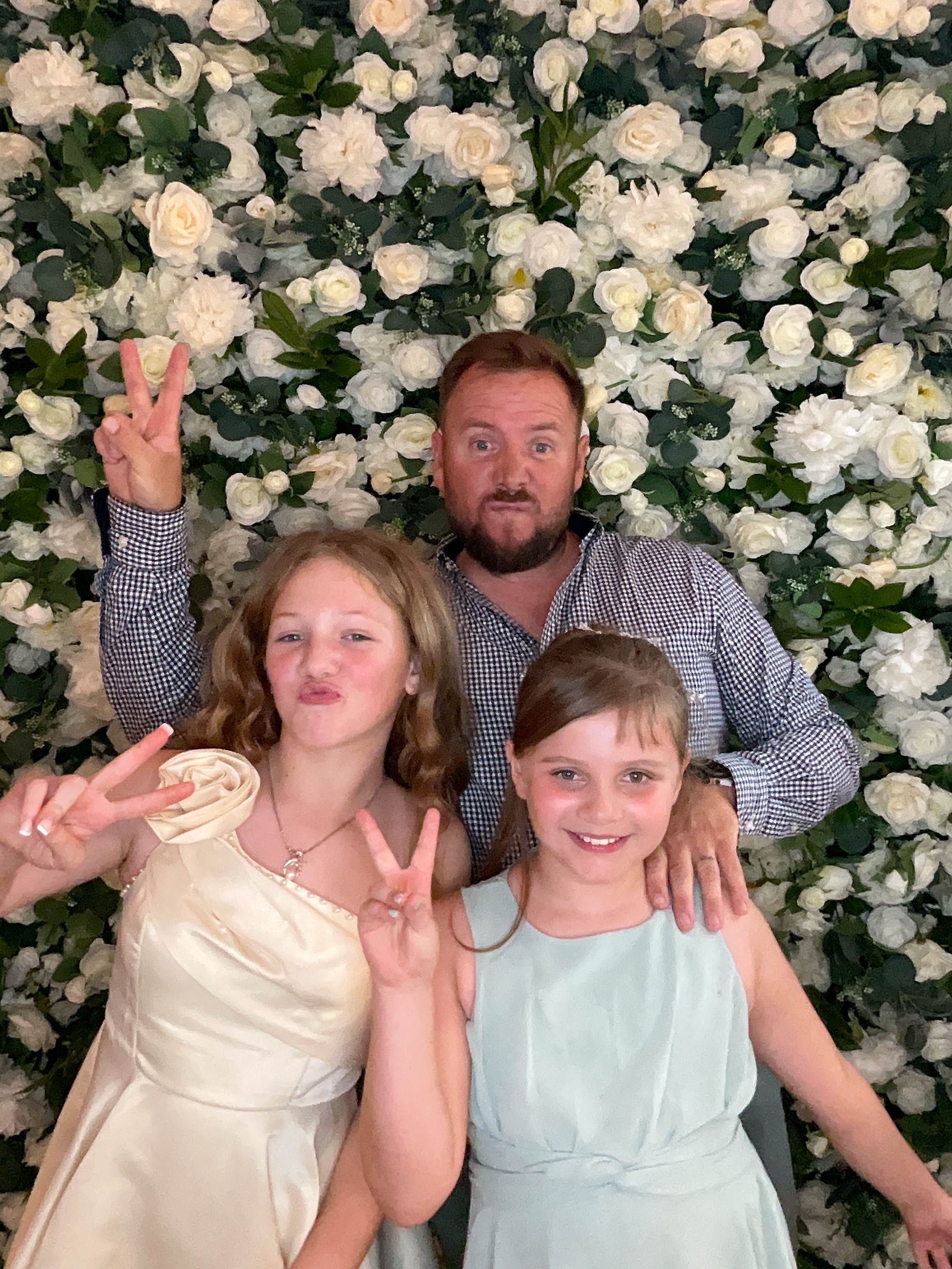 Mr & Mrs Sewell photo booth images  | View more photos from the event at gallery.magicimages.uk/u/MagicImages/Mr-Mrs-Sewell-photo-booth-images