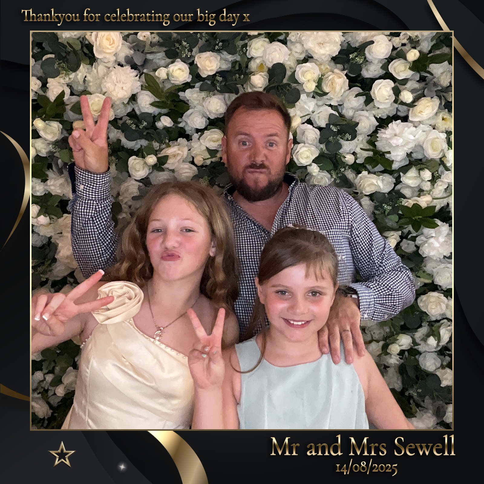 Mr & Mrs Sewell photo booth images  | View more photos from the event at gallery.magicimages.uk/u/MagicImages/Mr-Mrs-Sewell-photo-booth-images