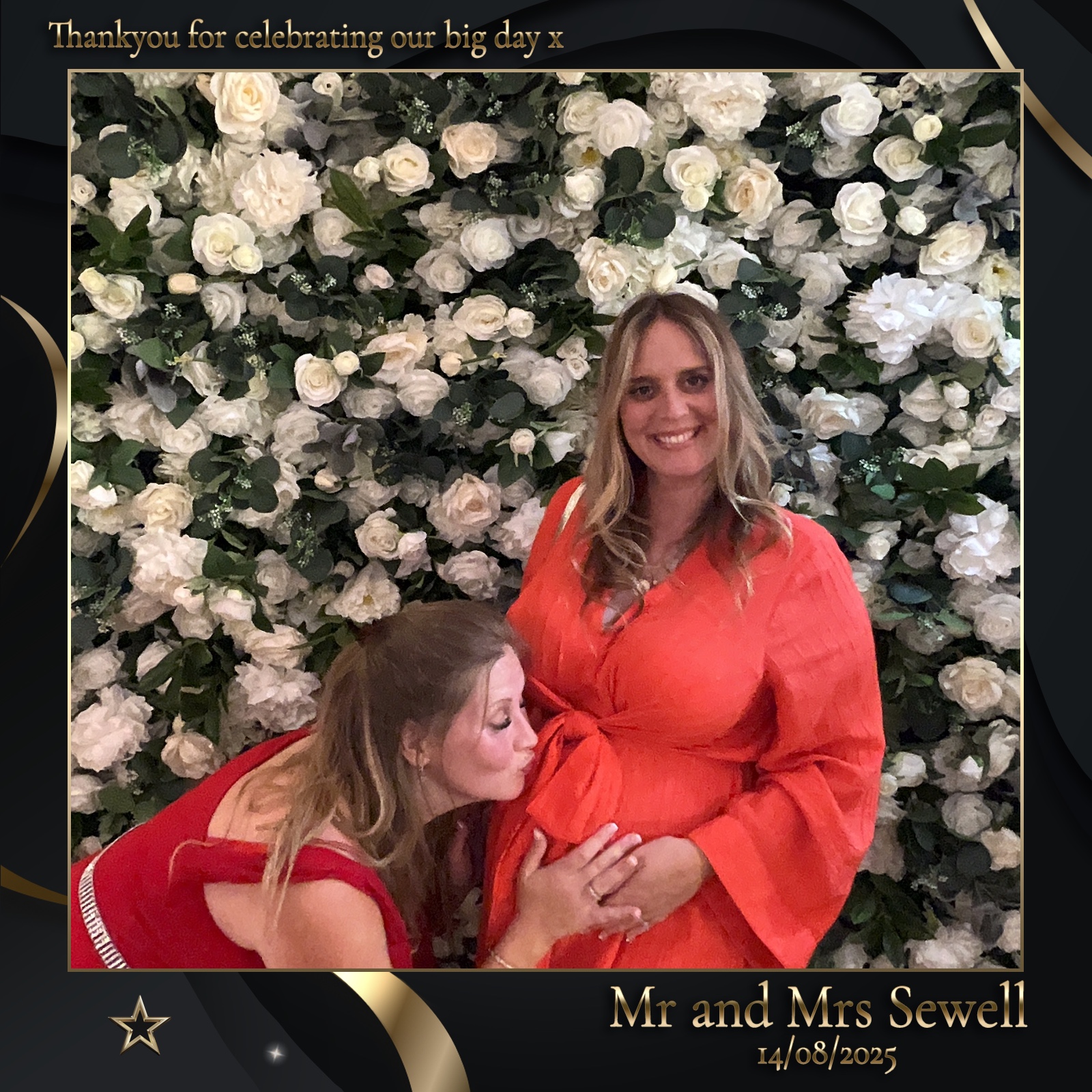 Mr & Mrs Sewell photo booth images  | View more photos from the event at gallery.magicimages.uk/u/MagicImages/Mr-Mrs-Sewell-photo-booth-images