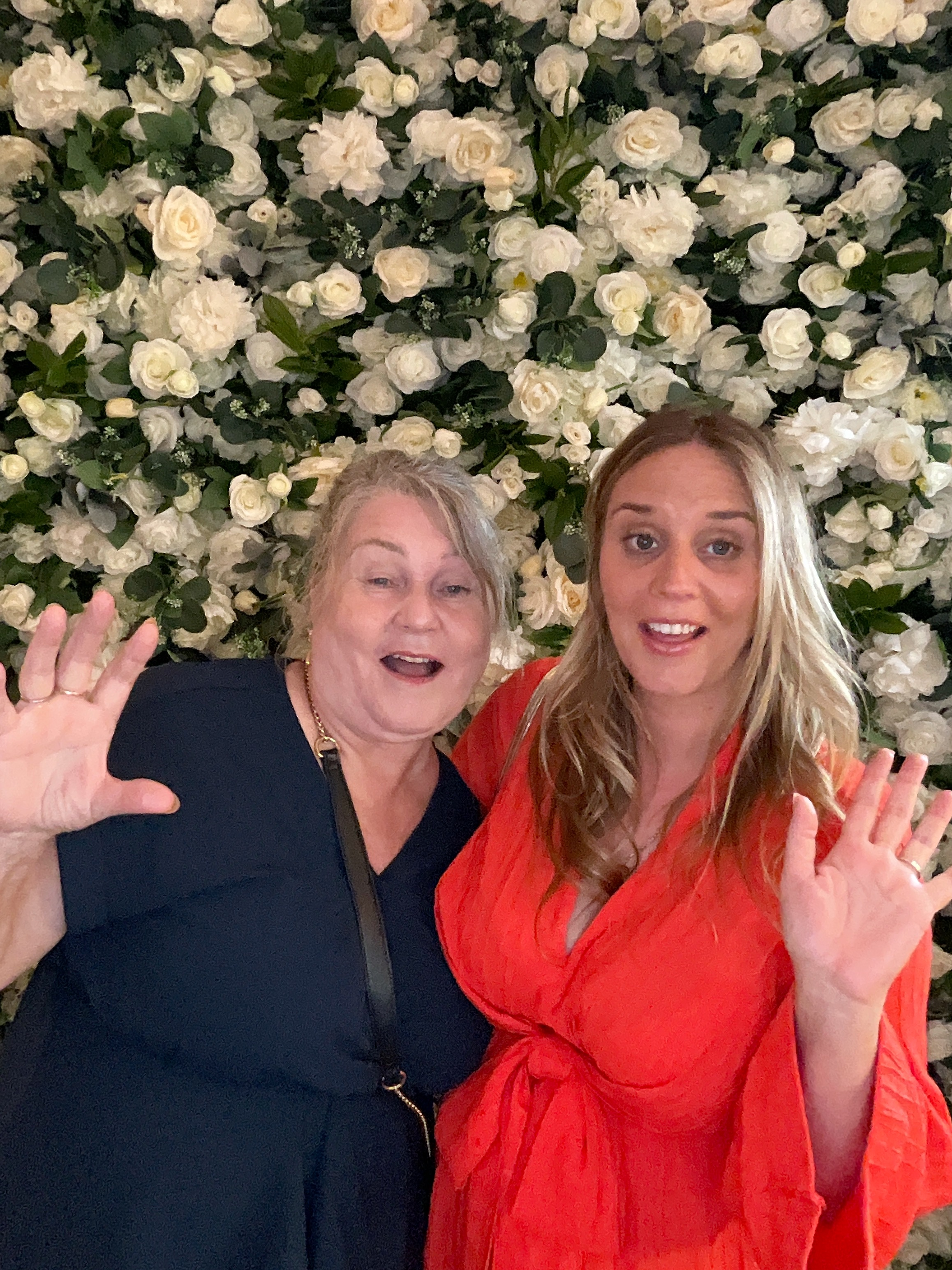 Mr & Mrs Sewell photo booth images  | View more photos from the event at gallery.magicimages.uk/u/MagicImages/Mr-Mrs-Sewell-photo-booth-images