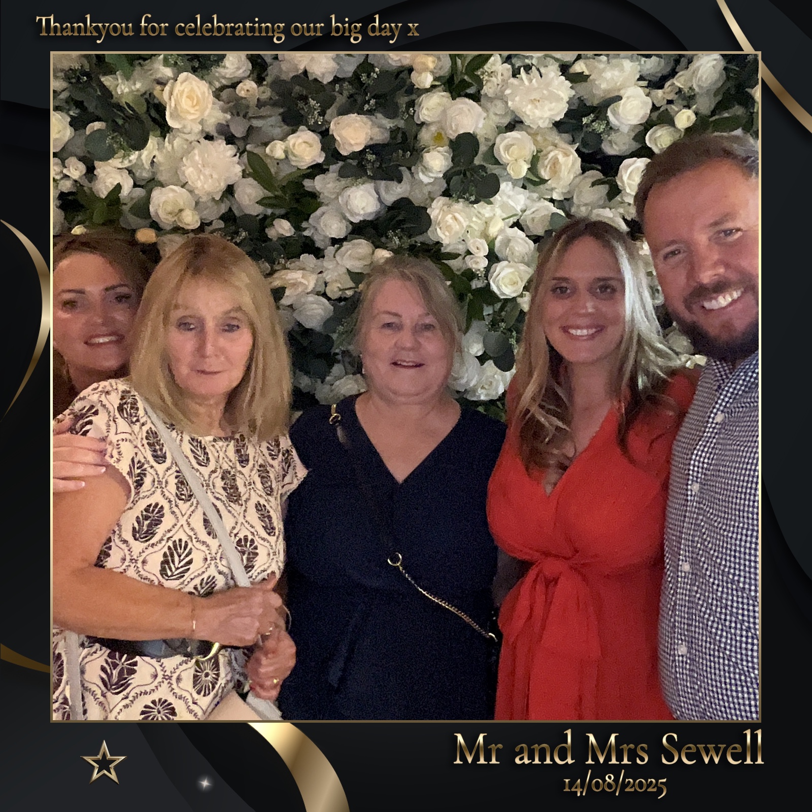 Mr & Mrs Sewell photo booth images  | View more photos from the event at gallery.magicimages.uk/u/MagicImages/Mr-Mrs-Sewell-photo-booth-images